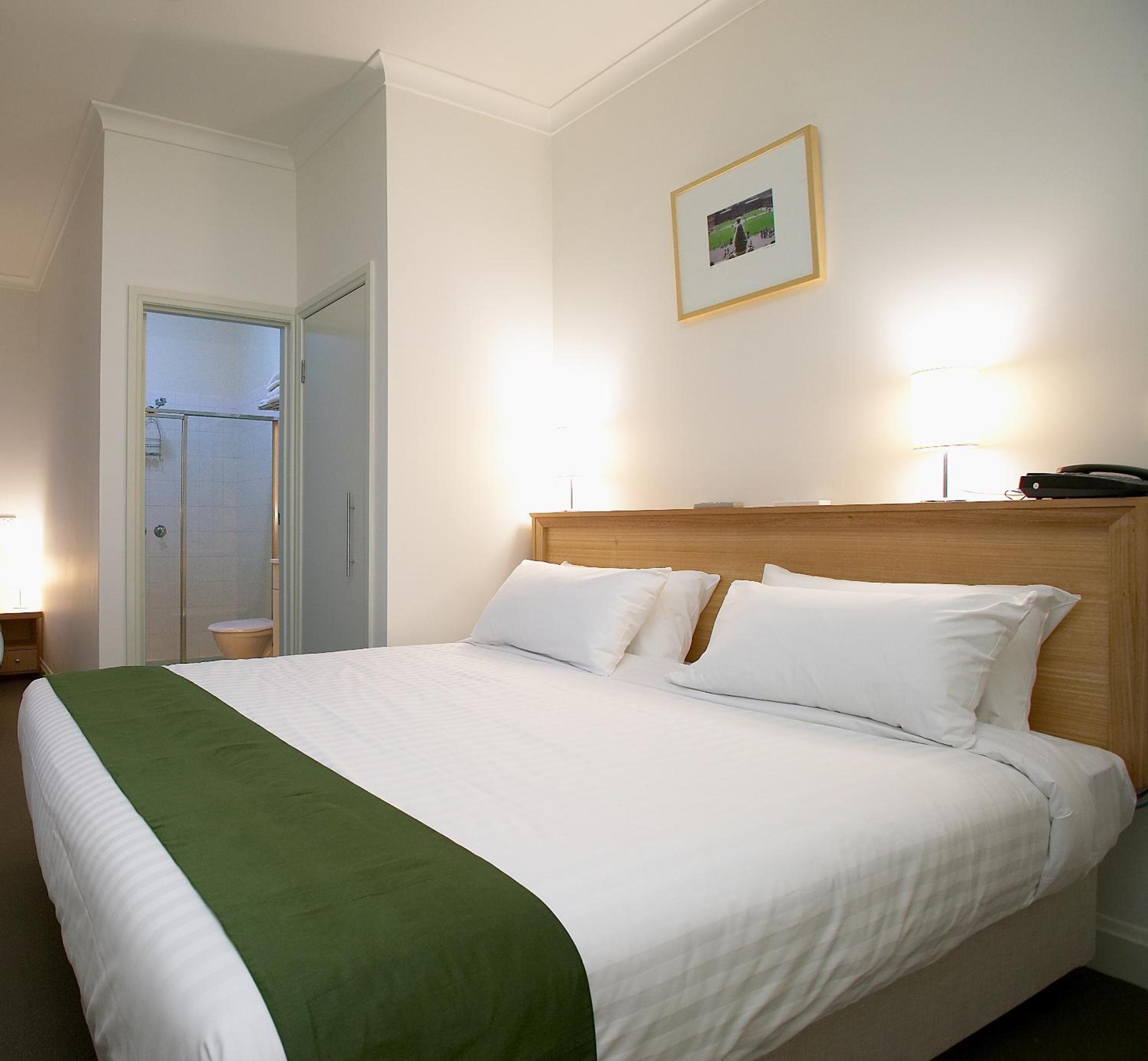Standard Triple Room photo 3