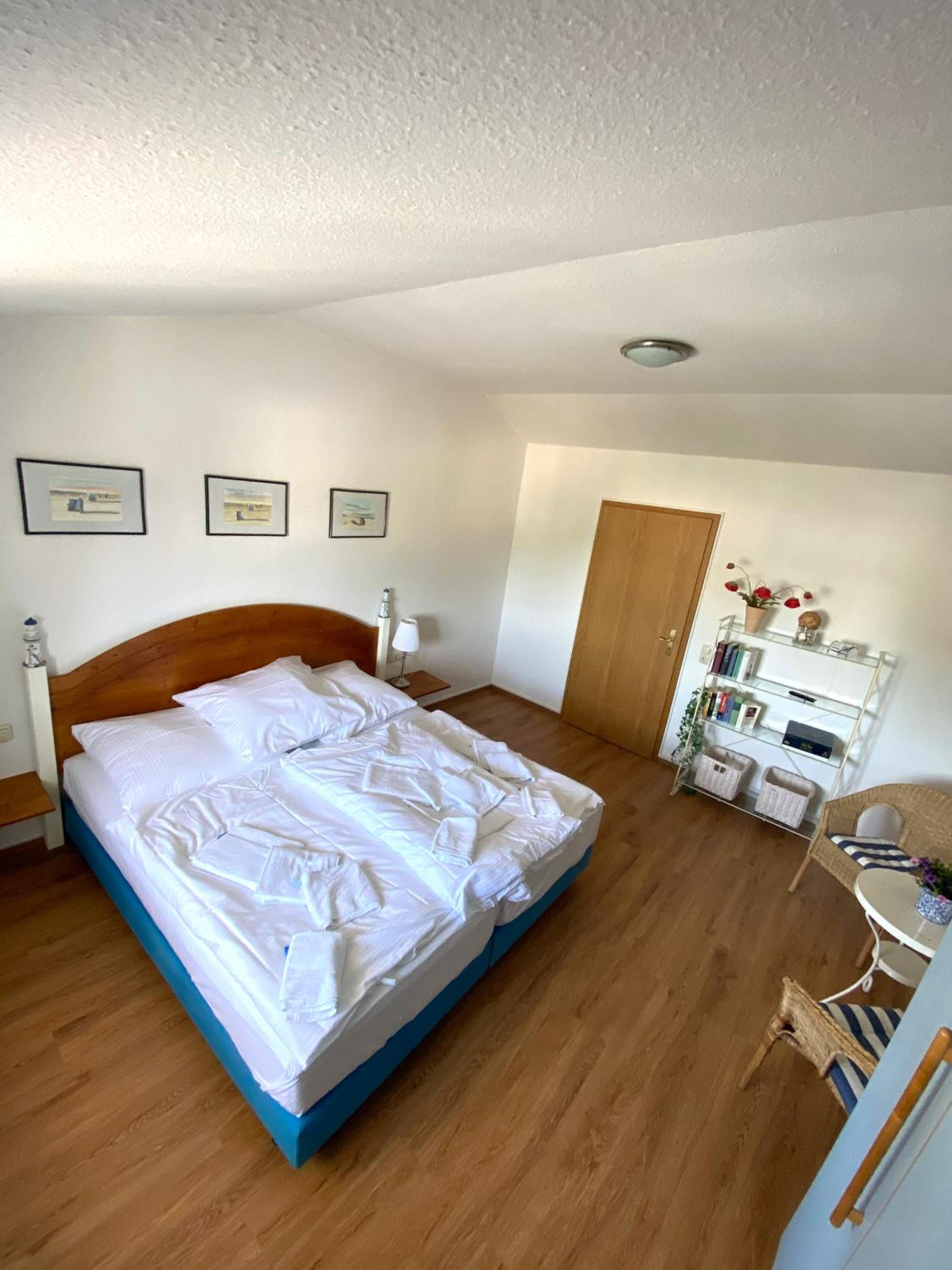 One-Bedroom Apartment with Sea View photo 3