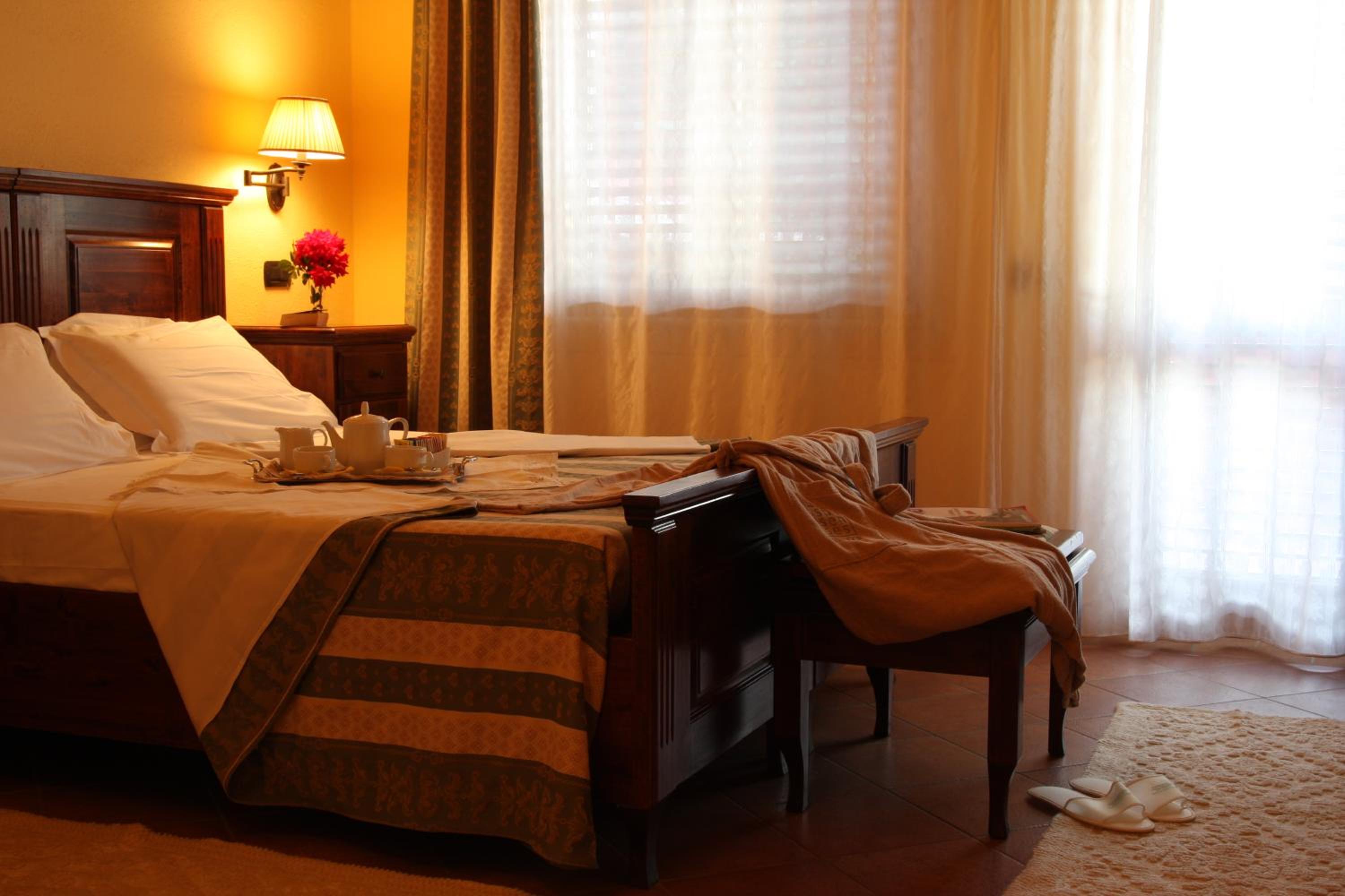 Superior Double or Twin Room with Terrace - Photo 4