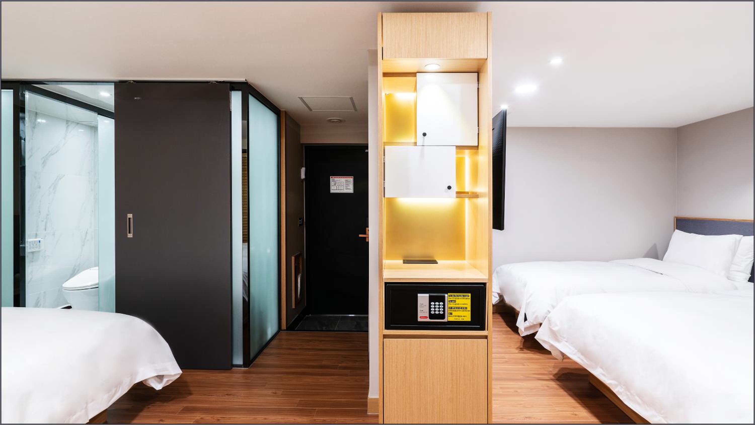 Family Suite - Photo 1