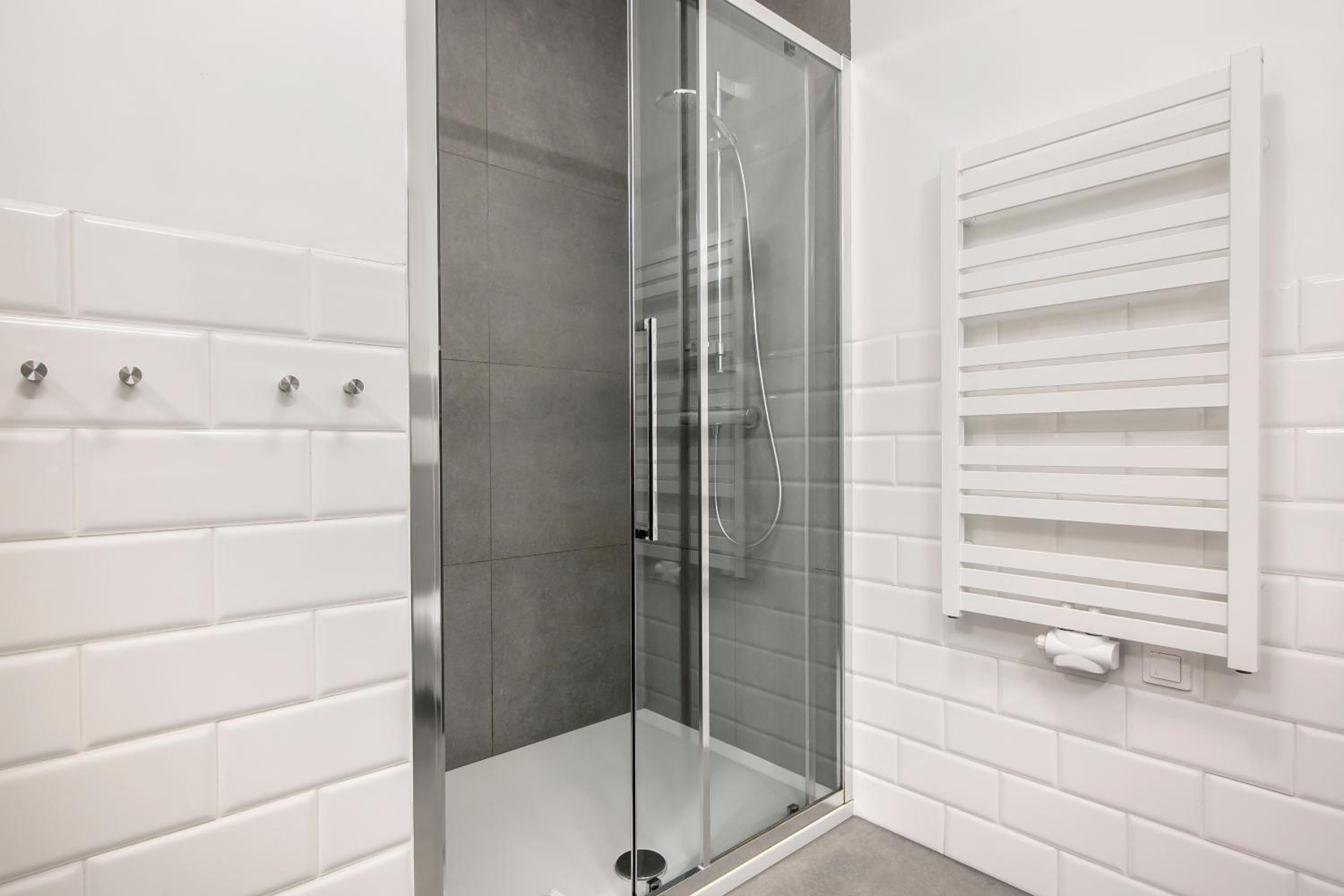 Executive Apartment - Photo 4