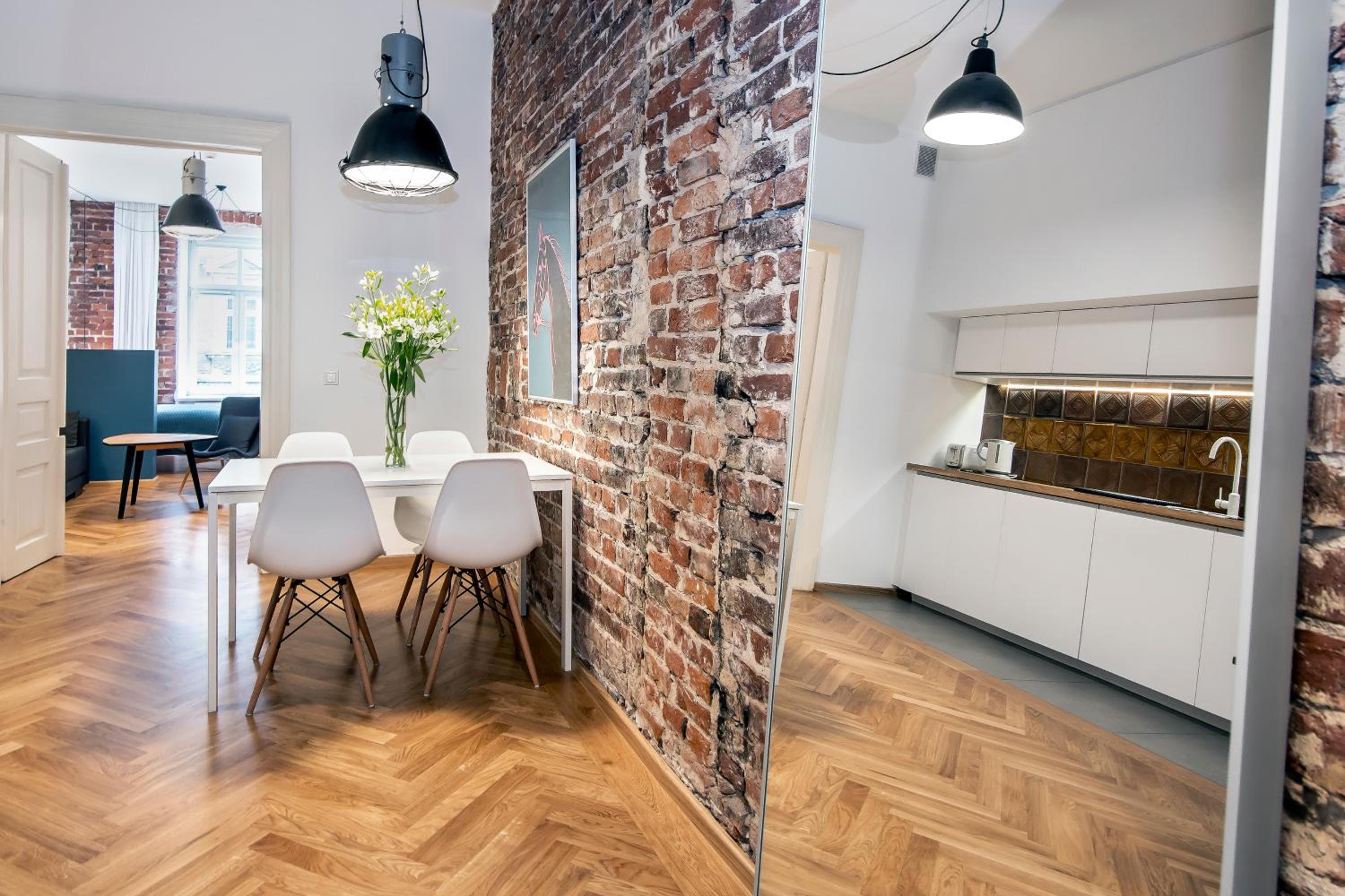 Executive Apartment - Photo 2