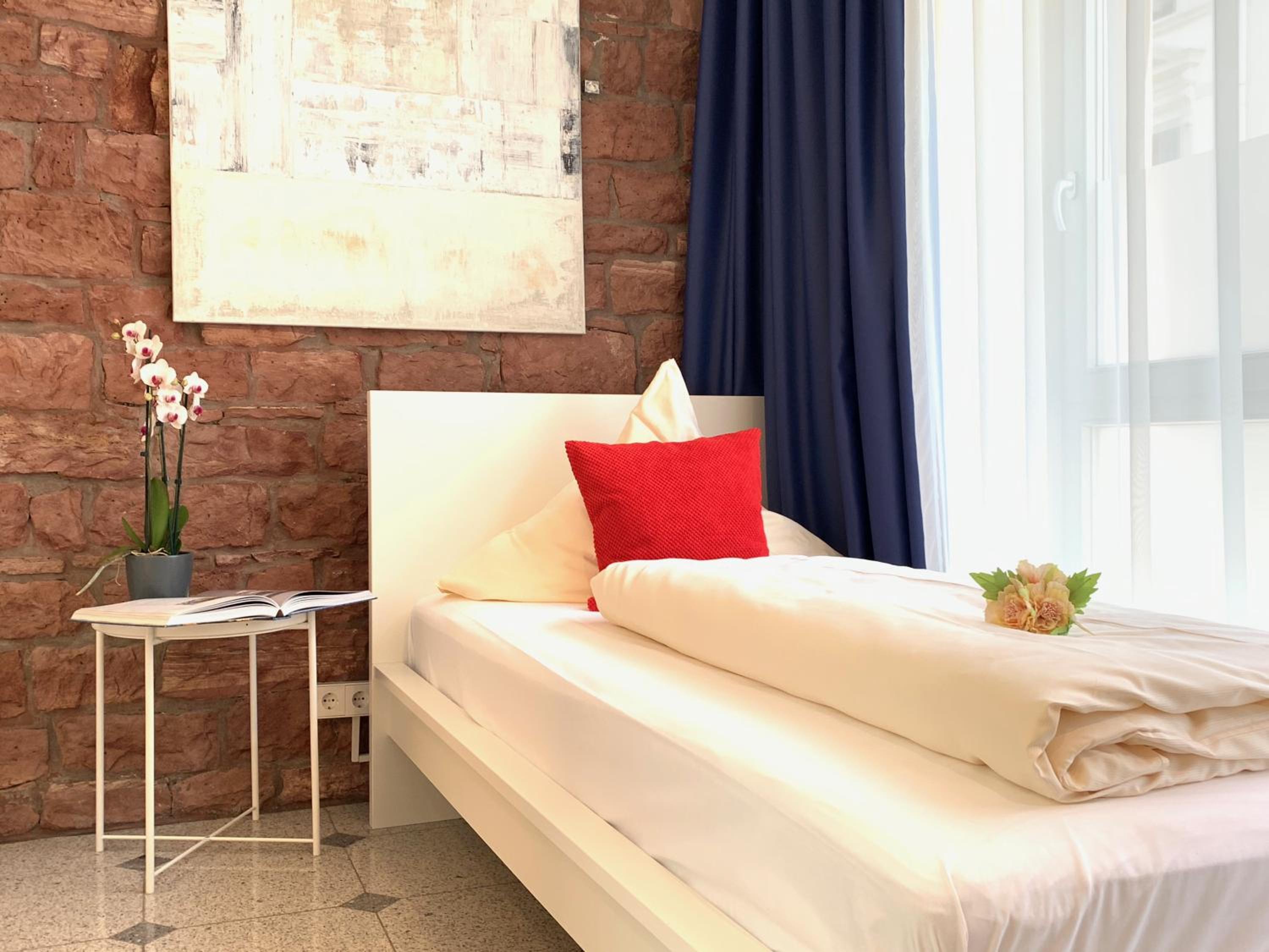 Triple Room - Photo 1