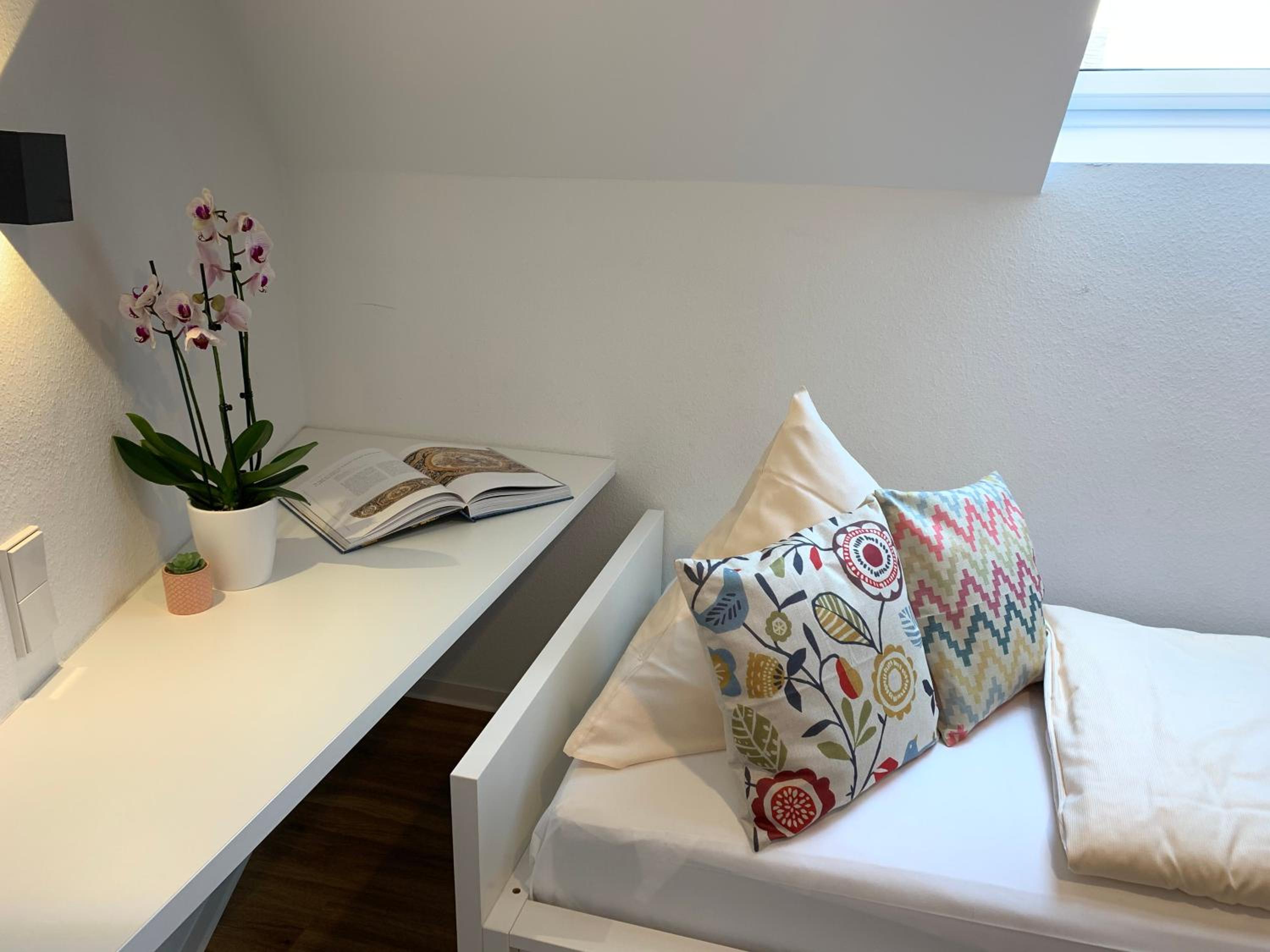 Two-Bedroom Apartment - Photo 5