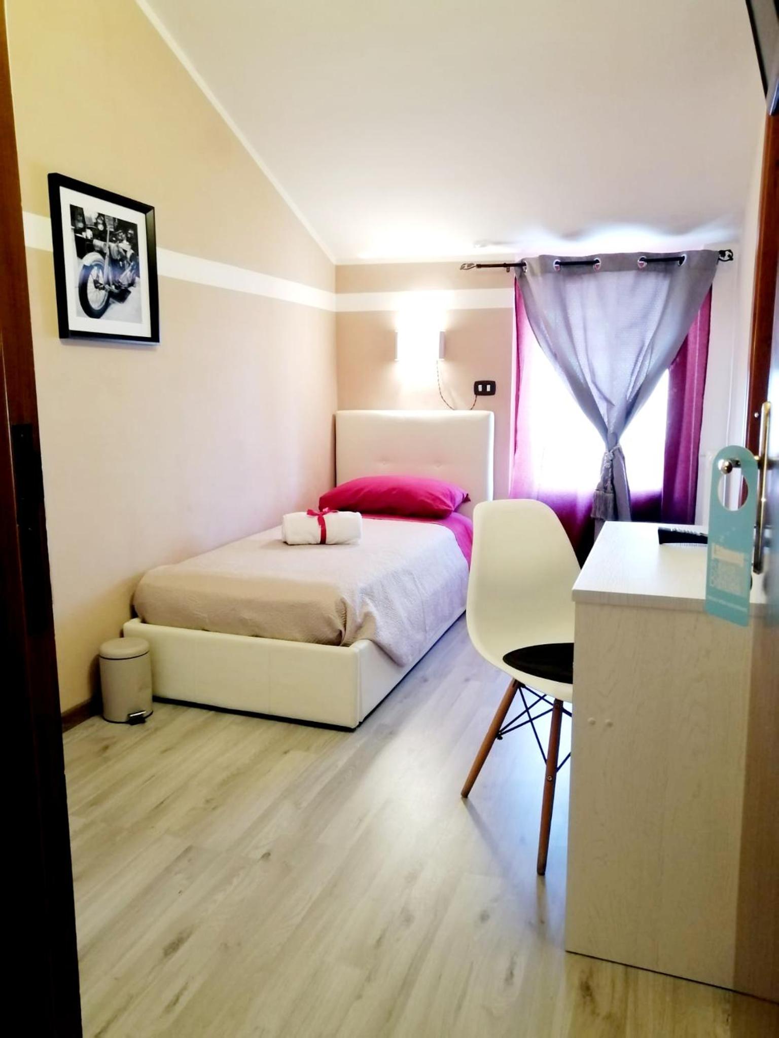 Single Room with Terrace