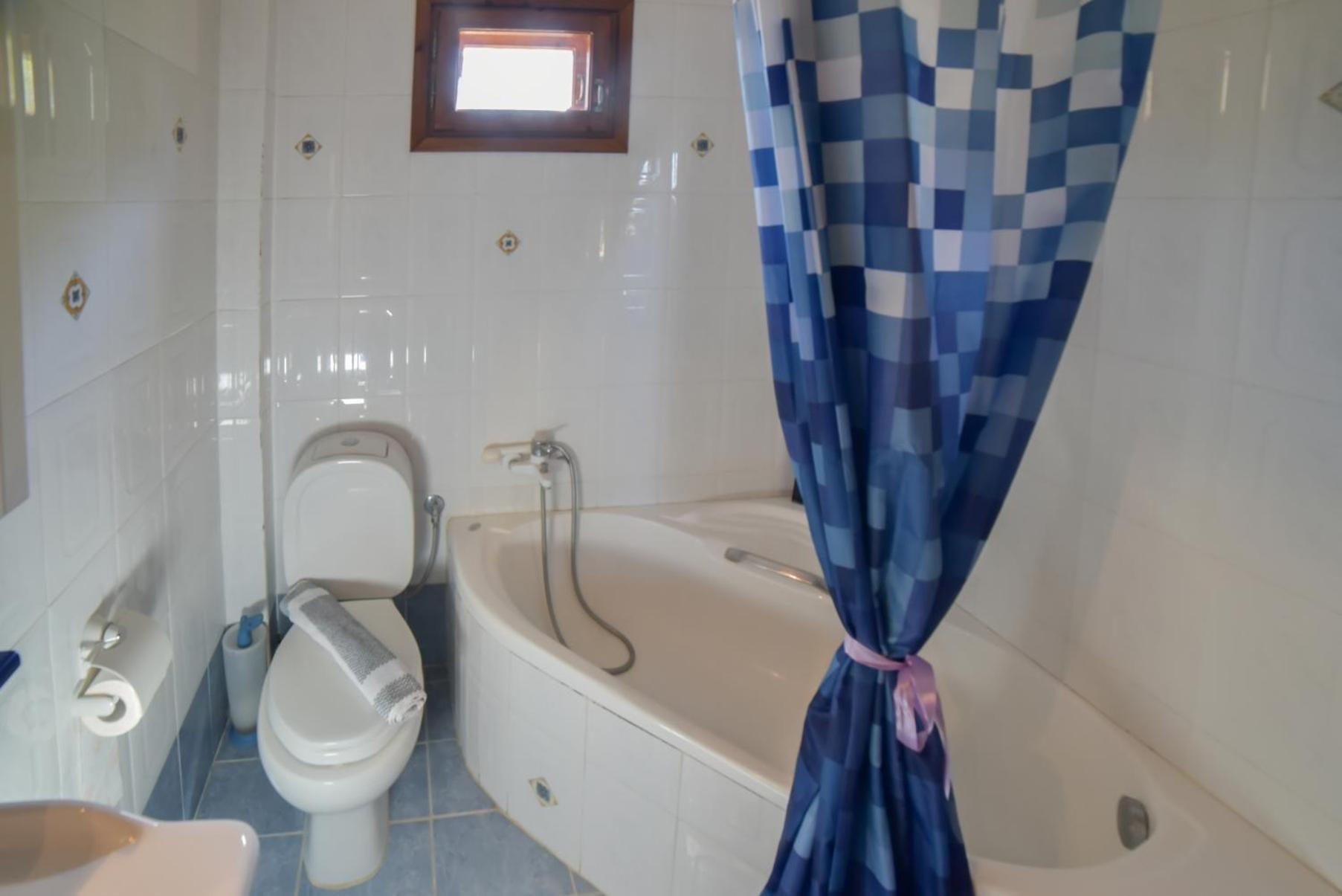Three-Bedroom House photo 2