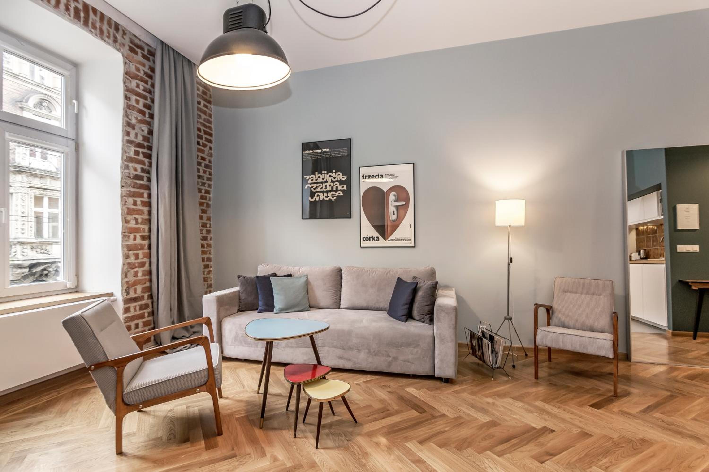 One-Bedroom Apartment - Photo 6