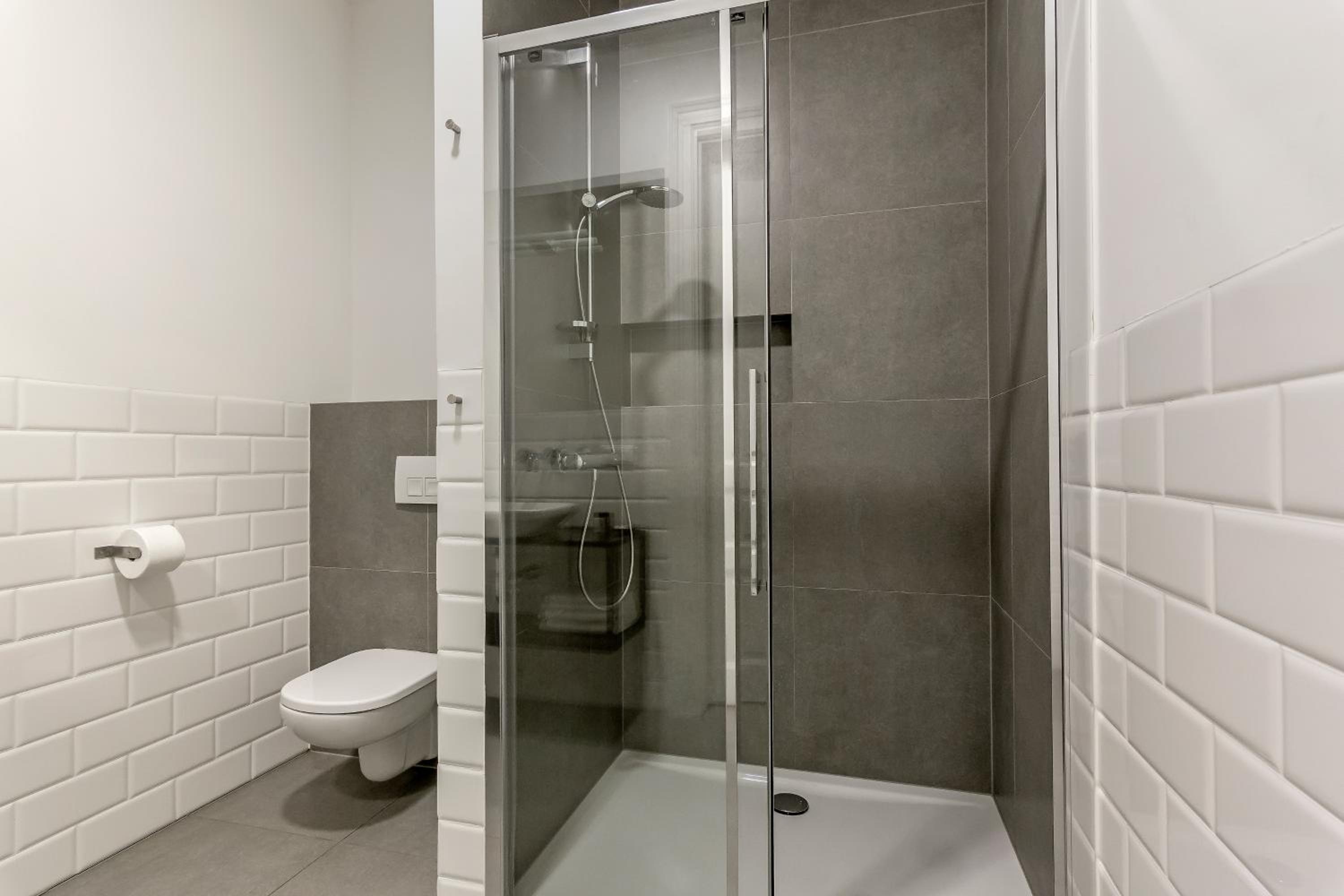 One-Bedroom Apartment - Photo 13