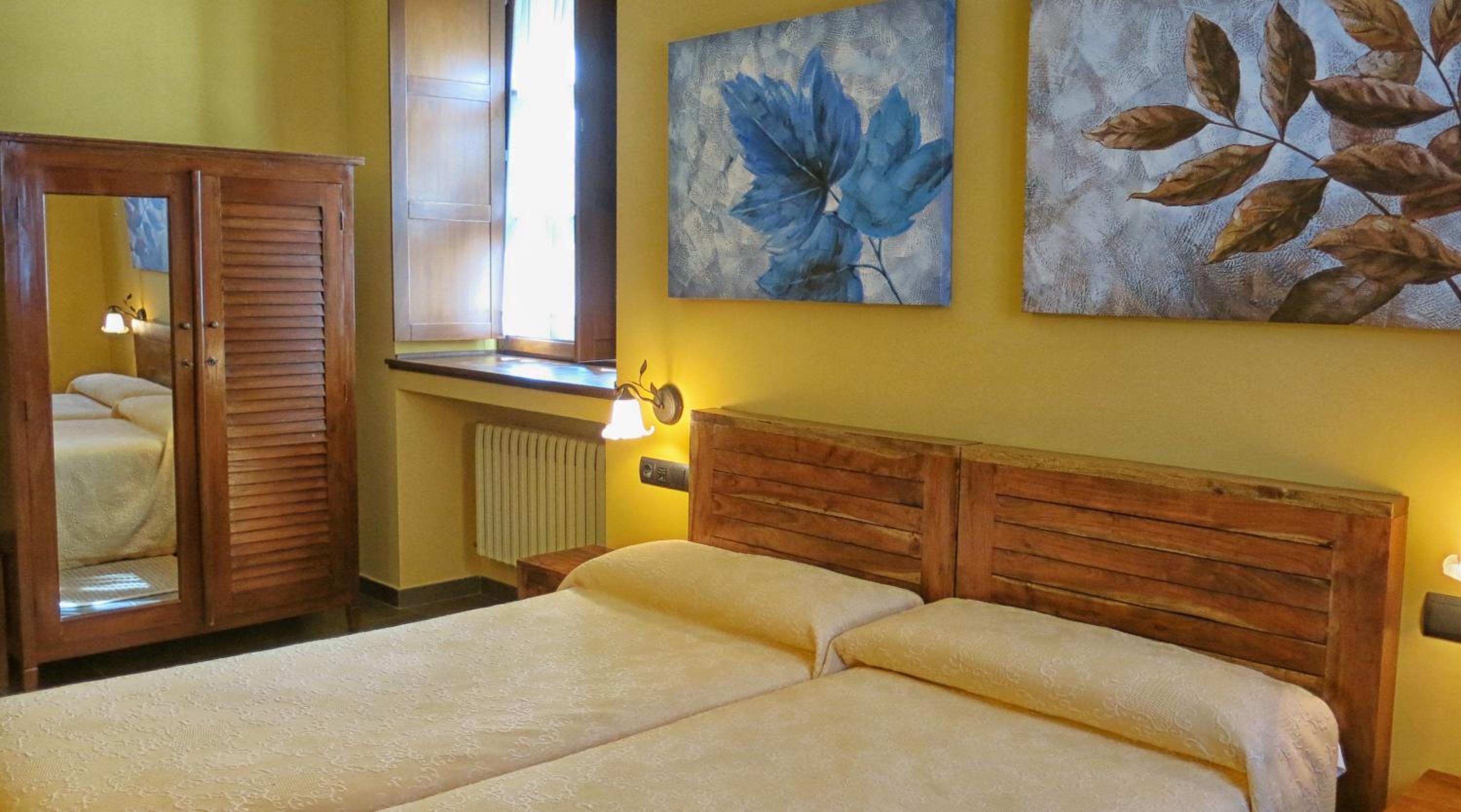 Double or Twin Room photo 3