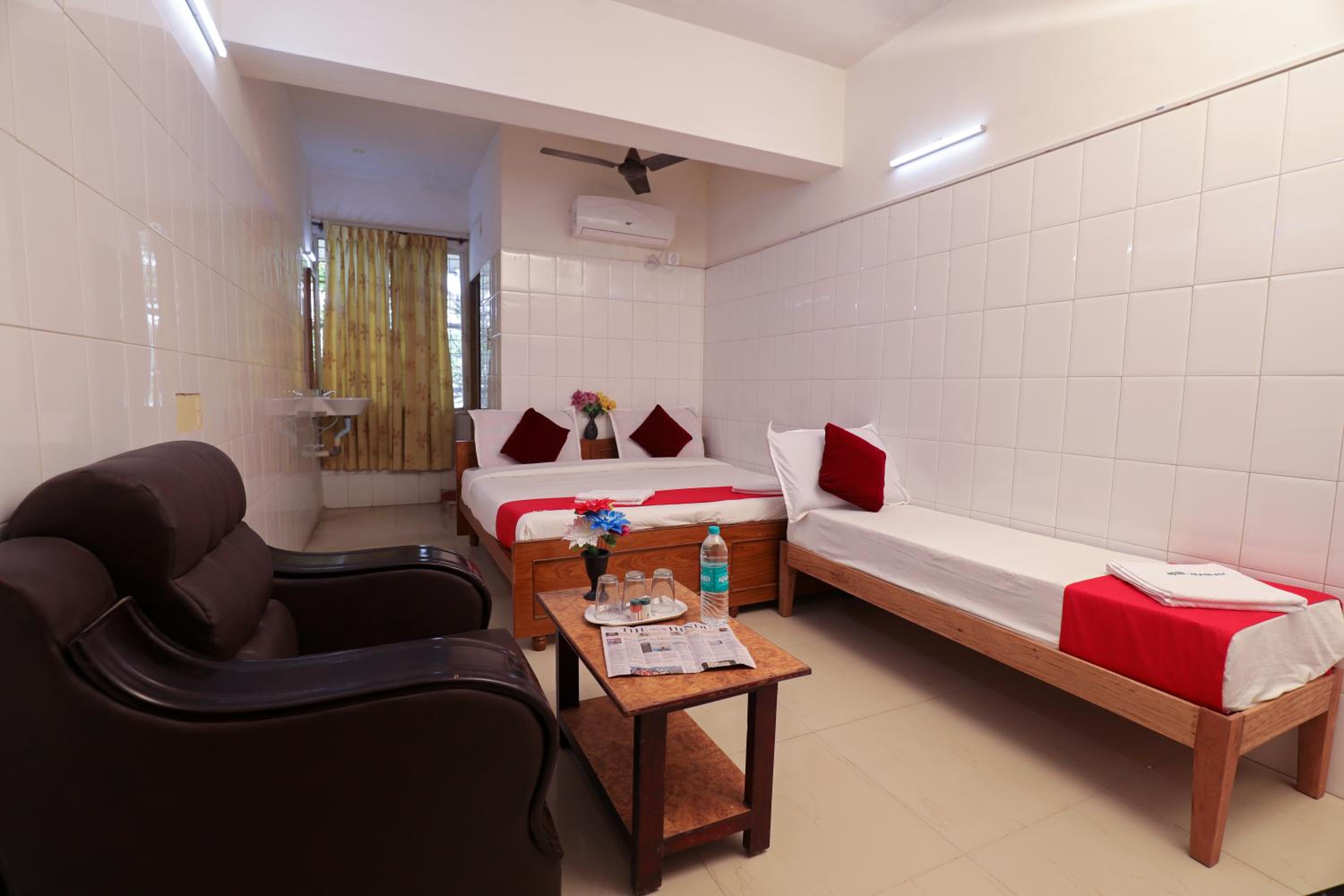 Deluxe Triple Room - Photo 8