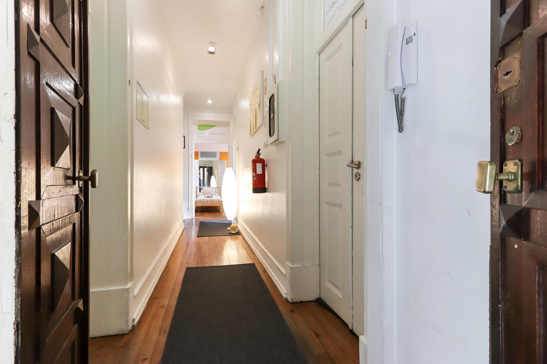 Quadruple Room with Private Bathroom photo 1