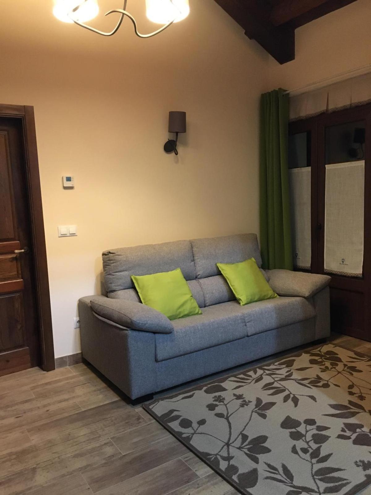 Apartamento con Balcón