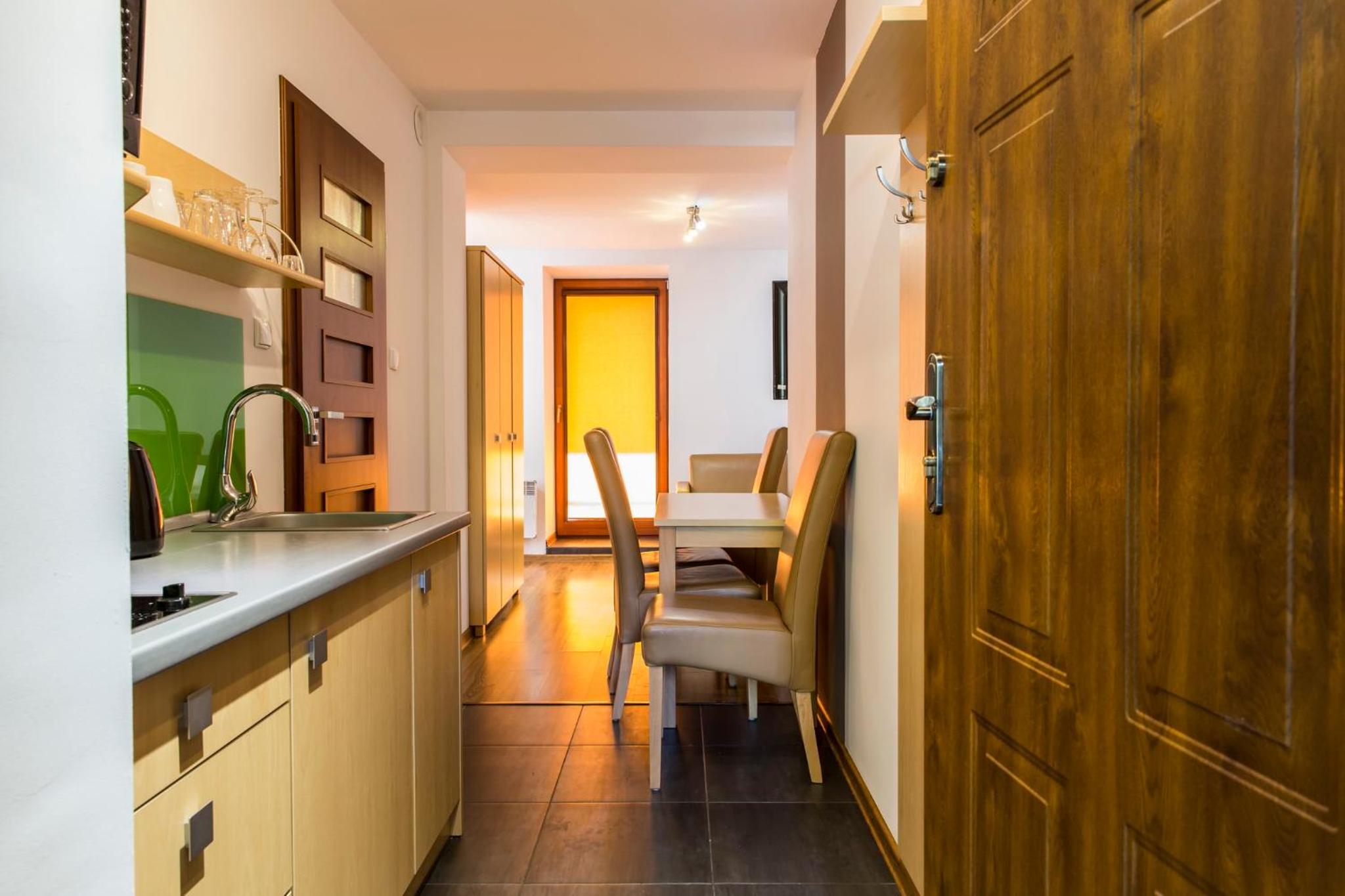 Studio Apartment with Terrace