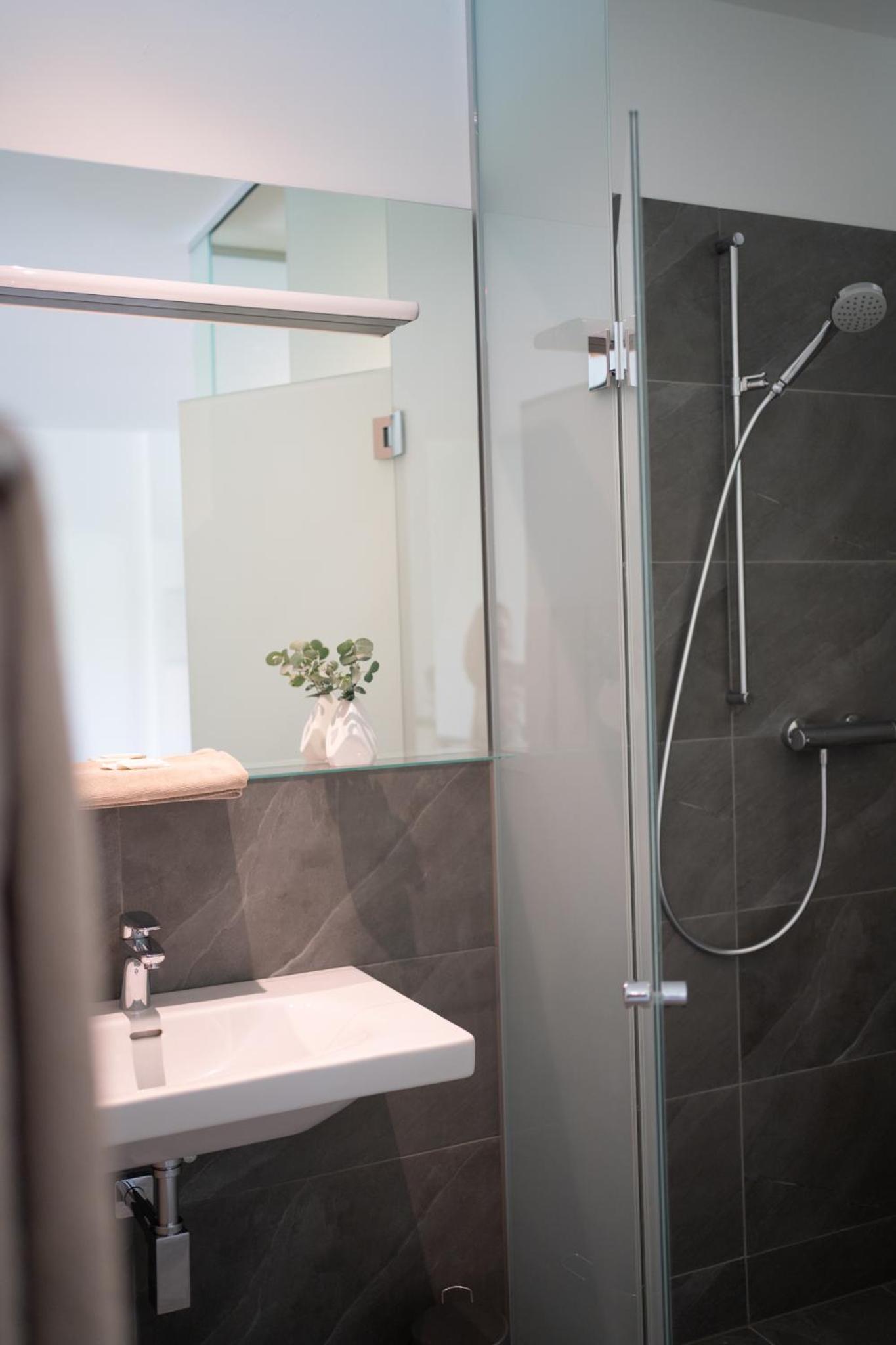 Double Room - Photo 22
