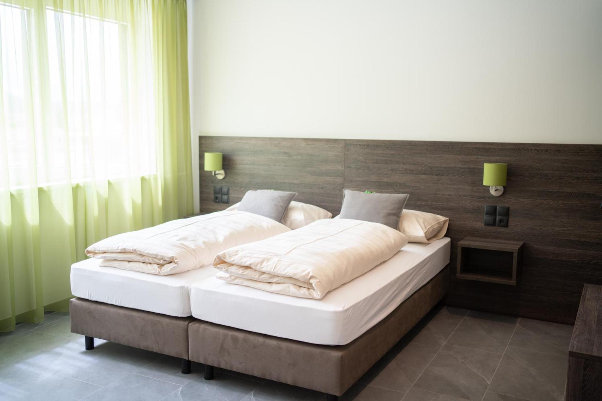 Double Room - Photo 9