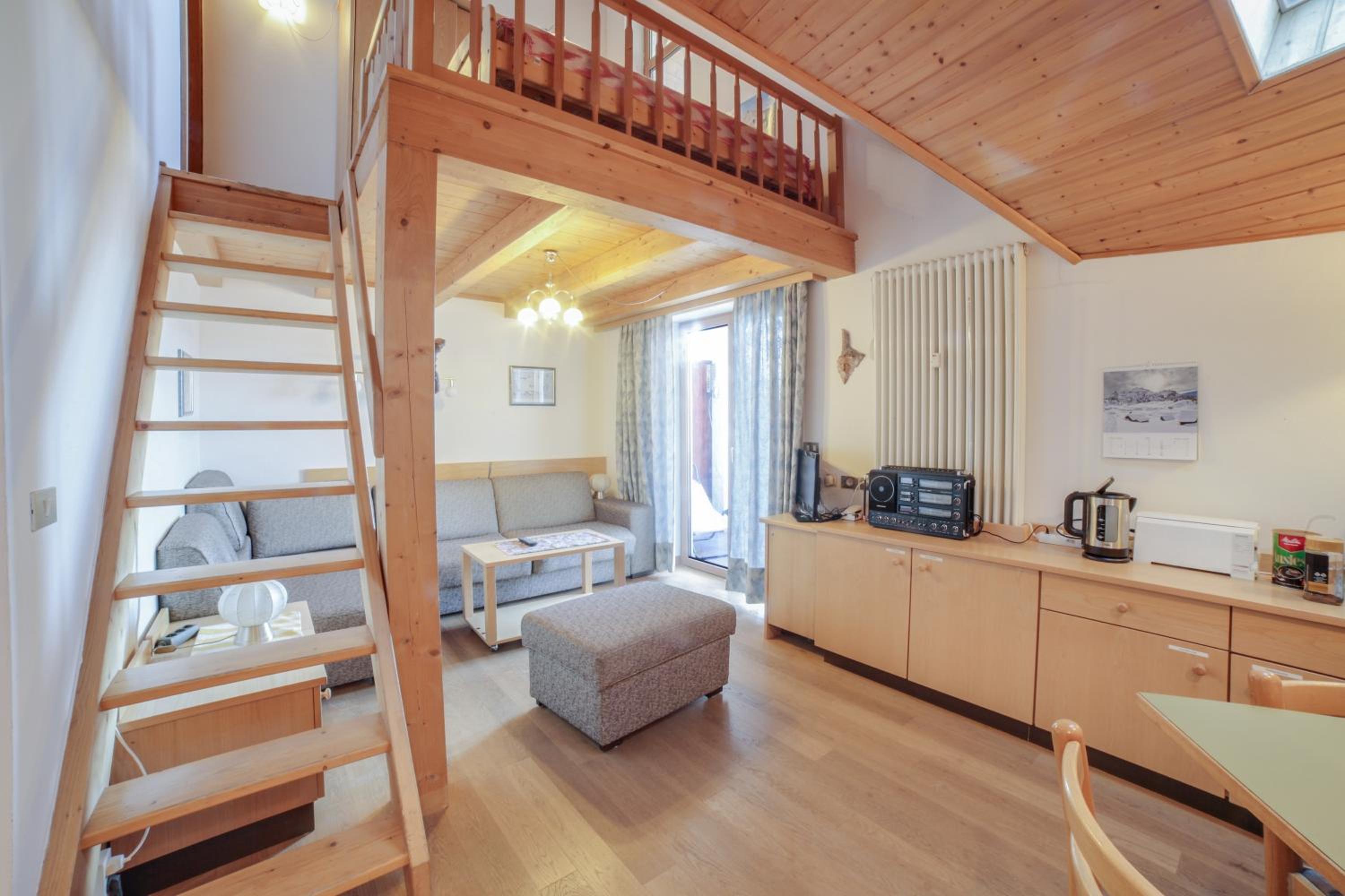 Superior One-Bedroom Apartment with Balcony