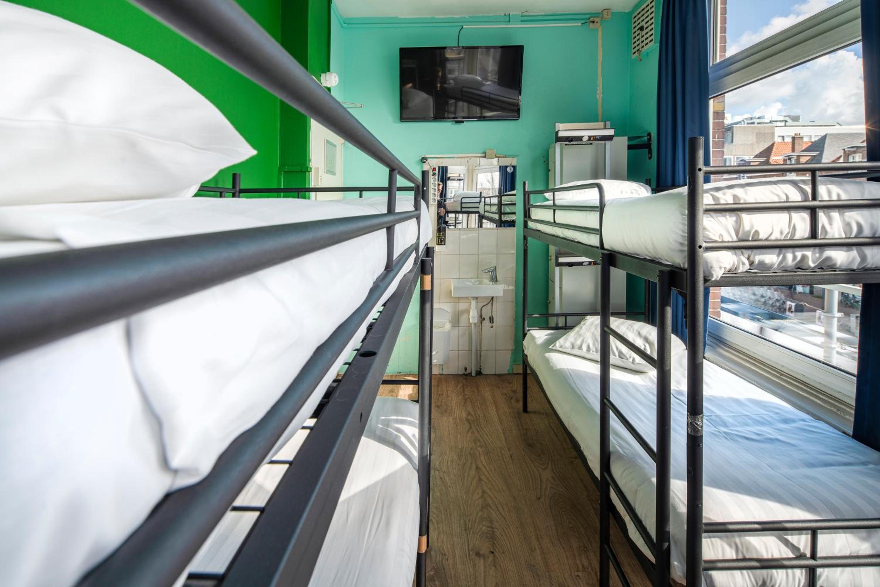 Bed In 4-Bed Dormitory Room photo 1