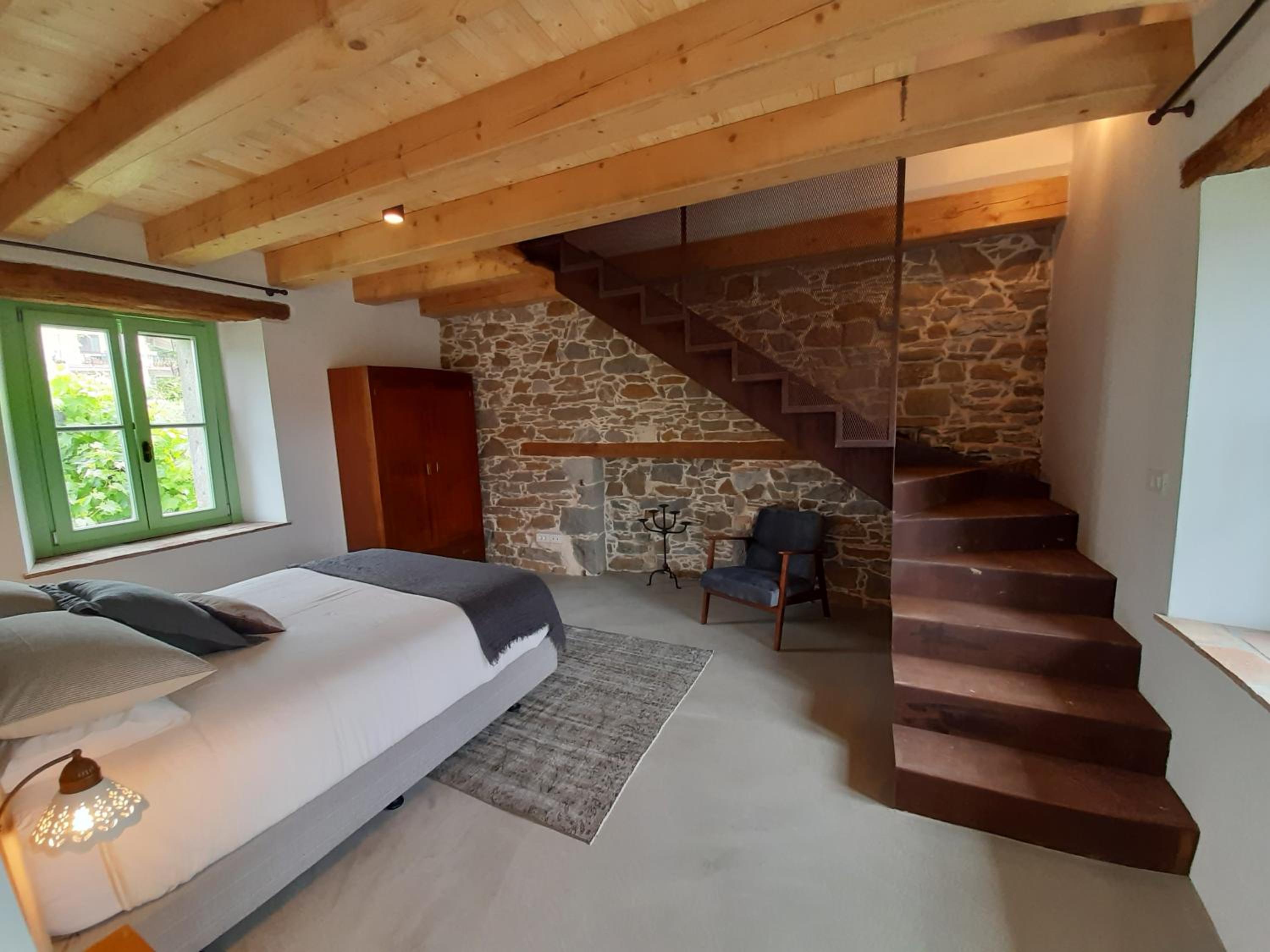 Deluxe Family Suite photo 1