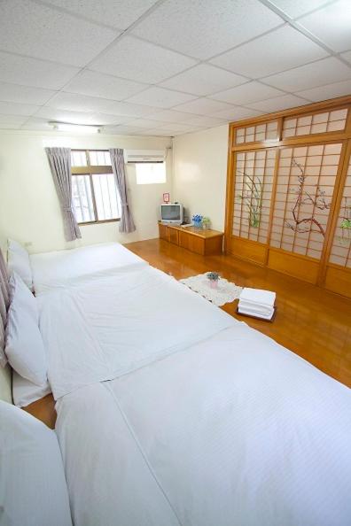 Mixed Dormitory Room photo 3