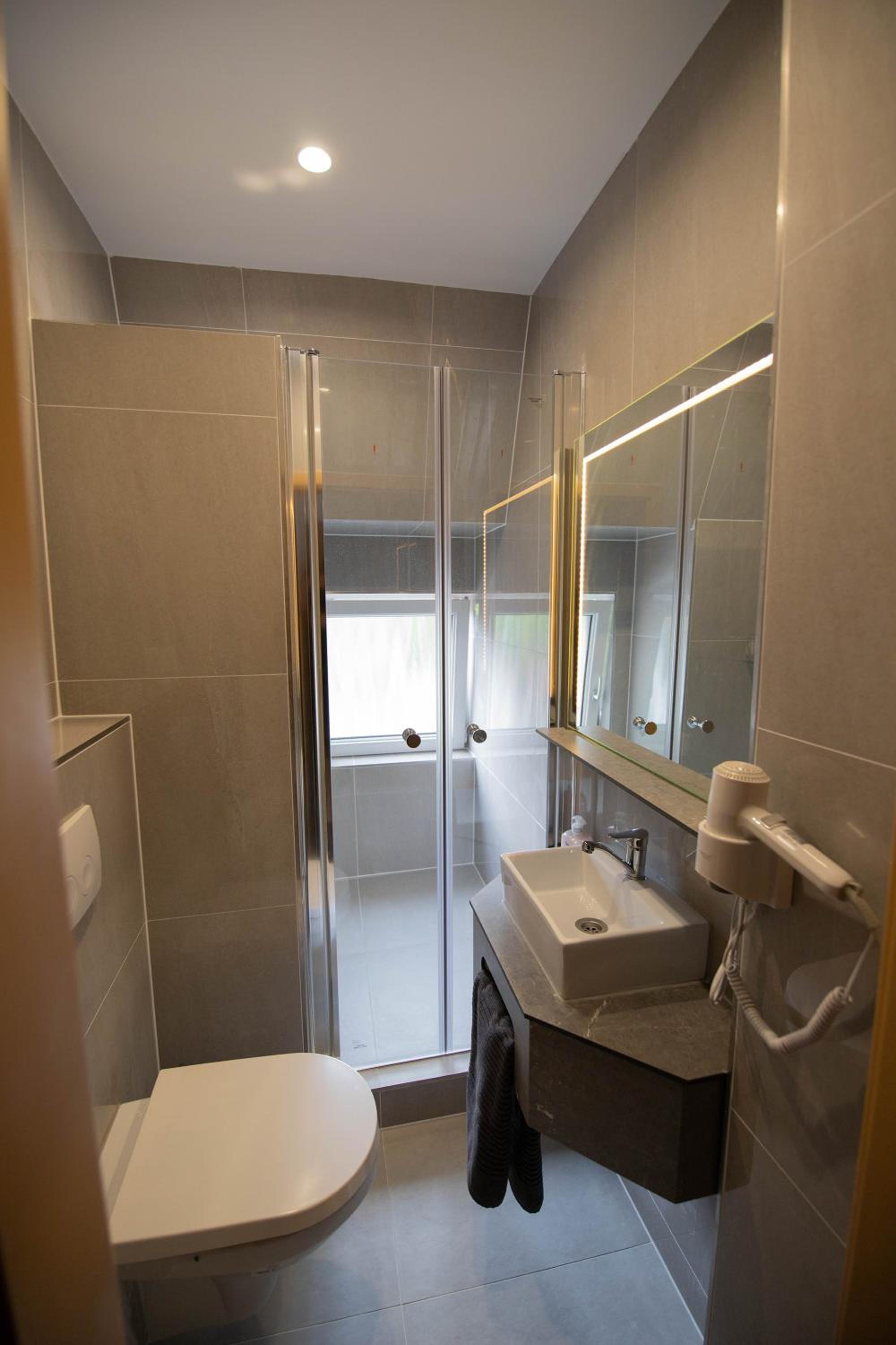 Budget Single Room photo 2