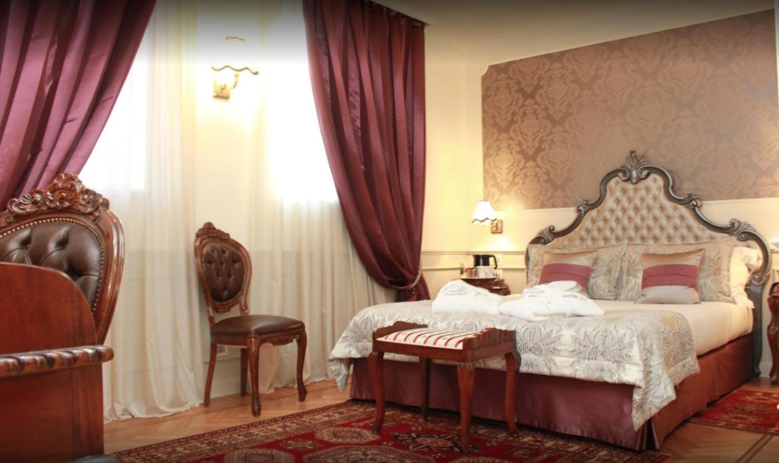 Superior Double Room - Photo 11