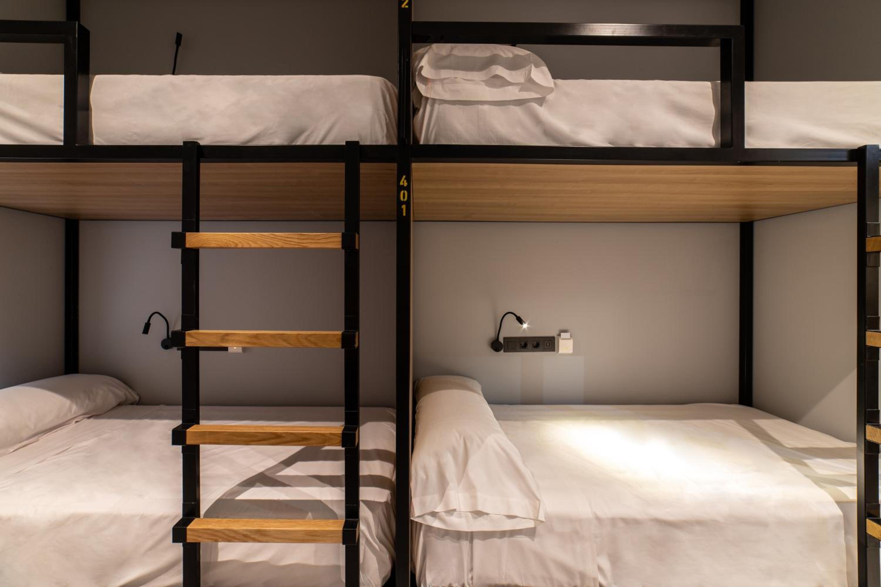 Private Room (6 Adults) - Photo 2