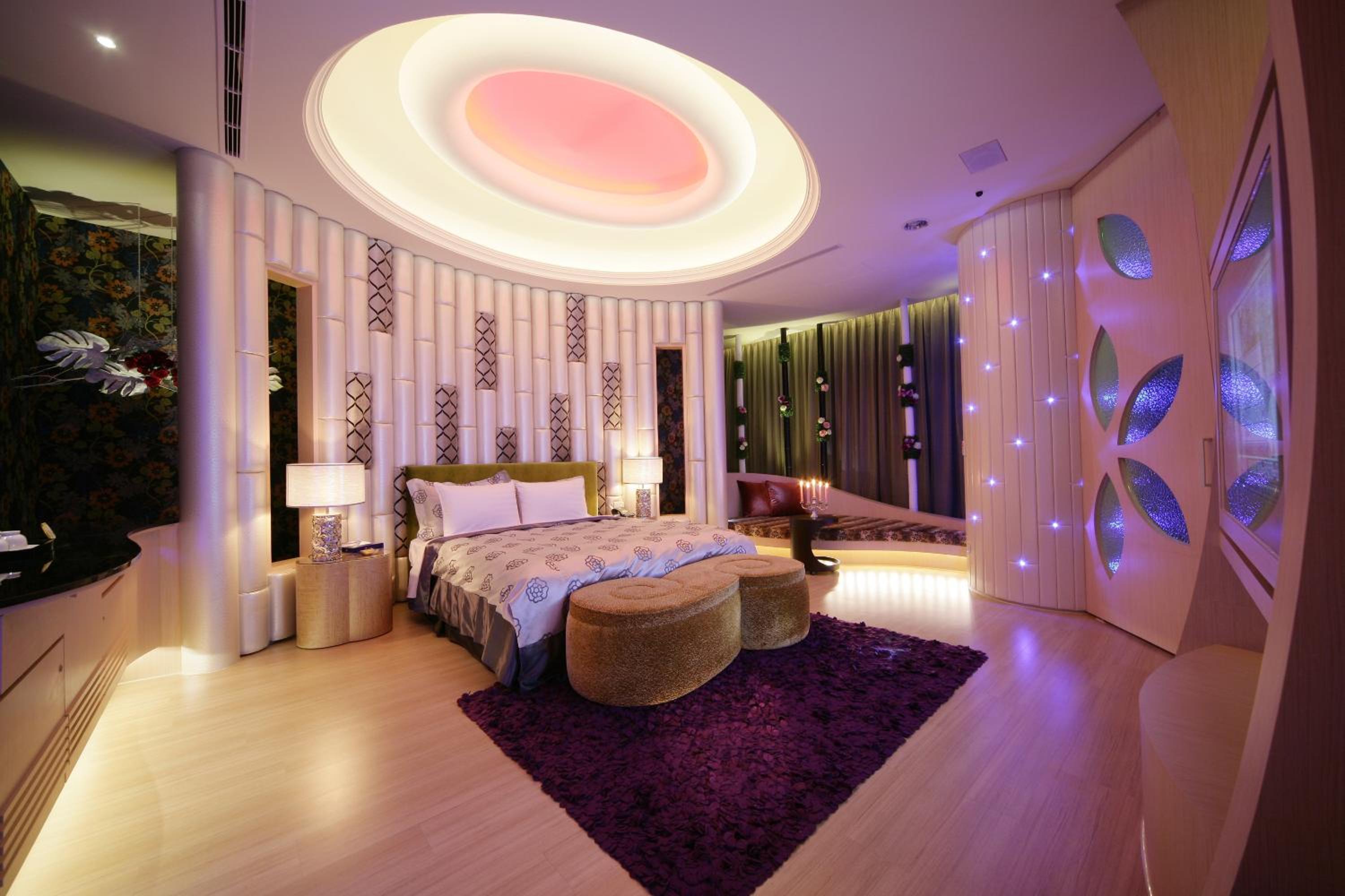 Deluxe Double Room with Bath photo 3