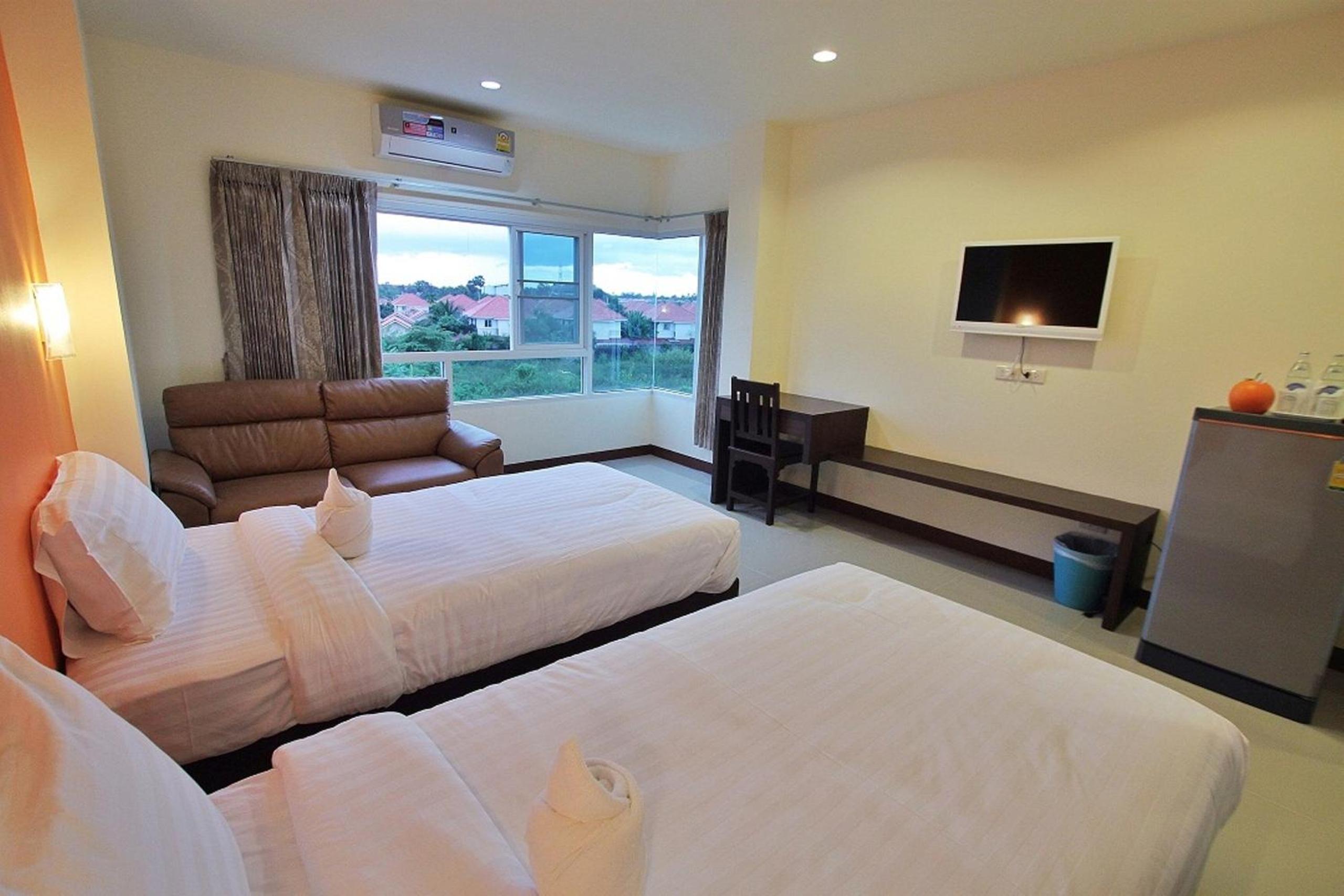 Deluxe Twin Room photo 2