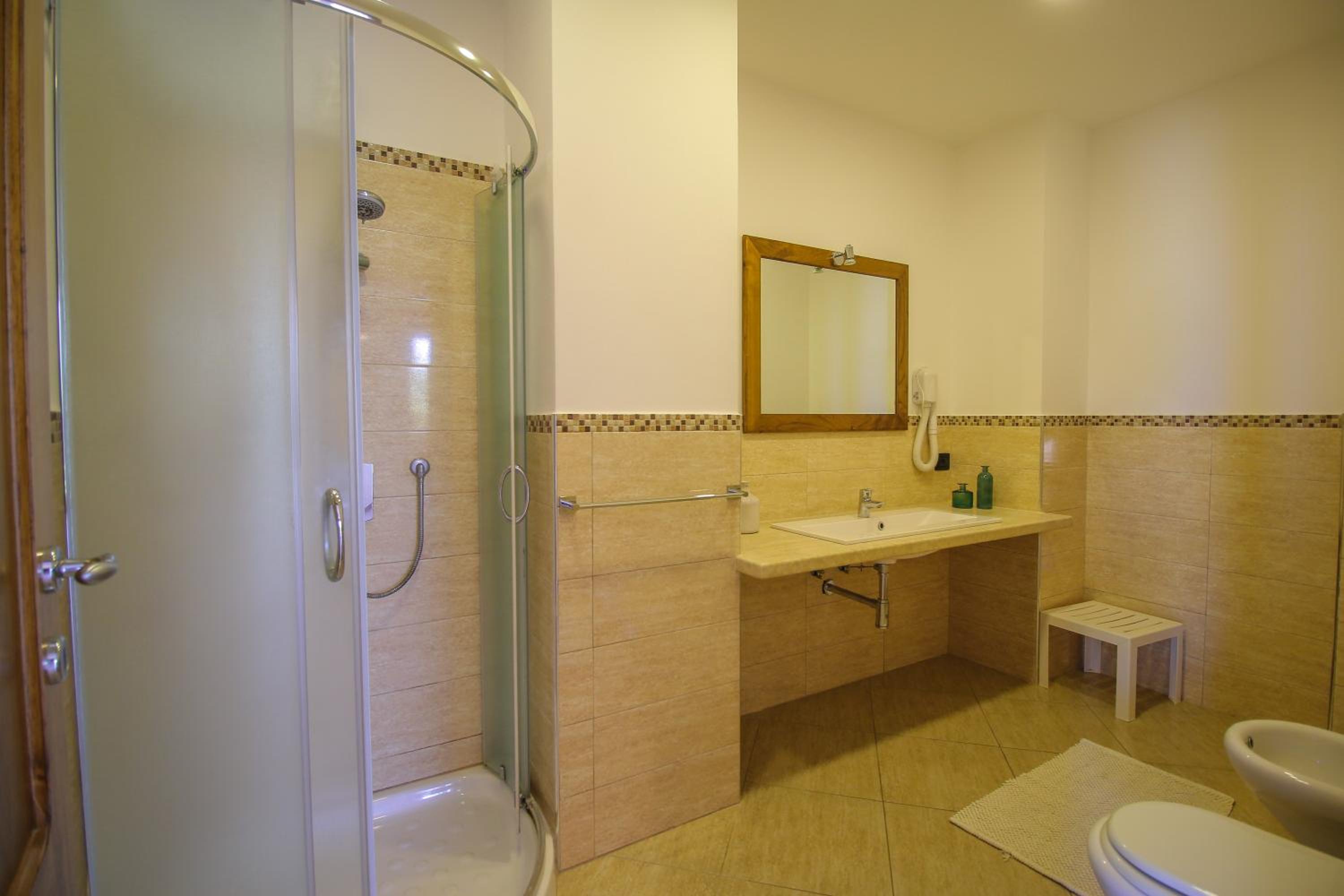 Superior Double Room - Photo 2