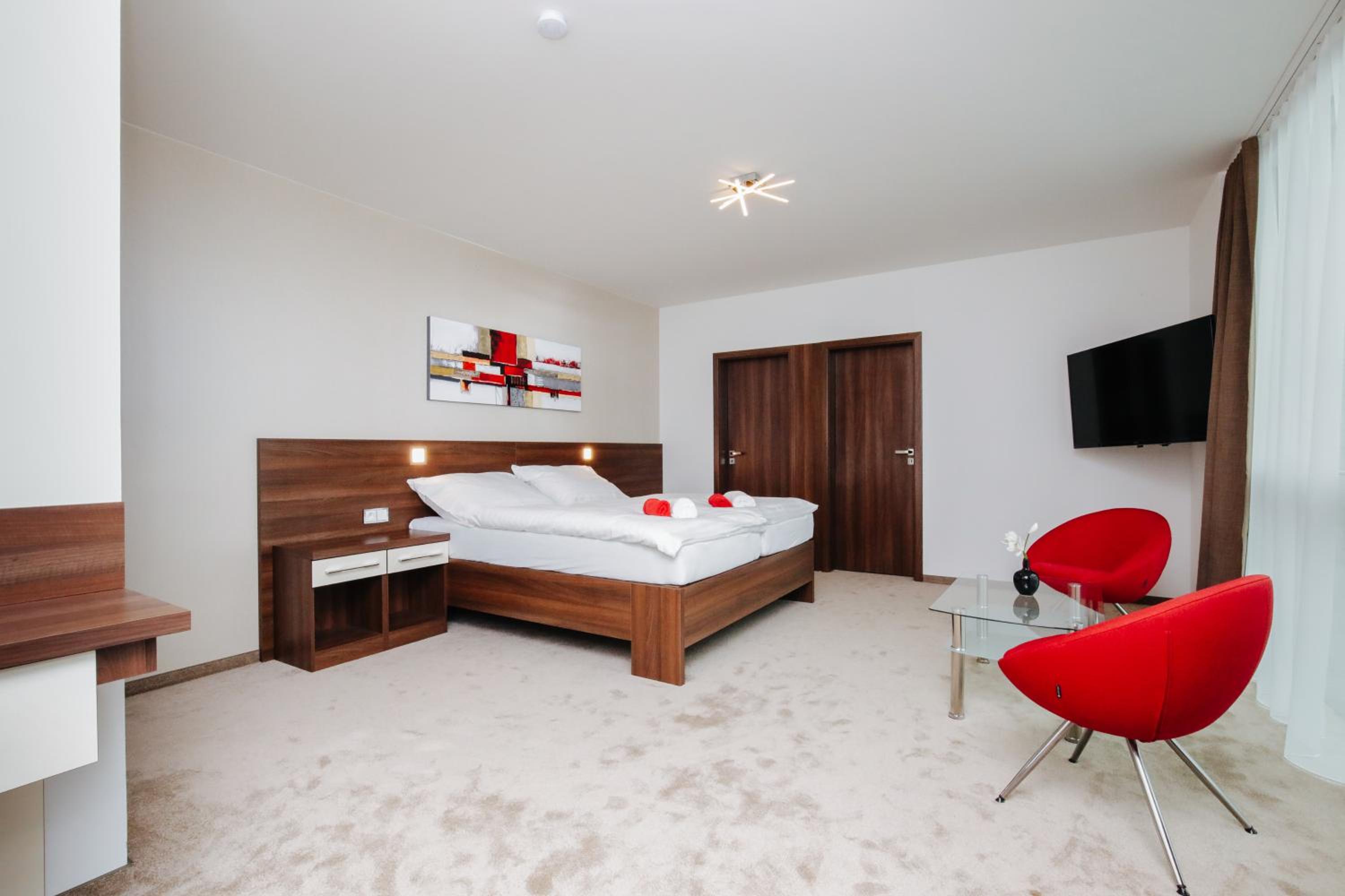 Deluxe Double Room - Photo 7
