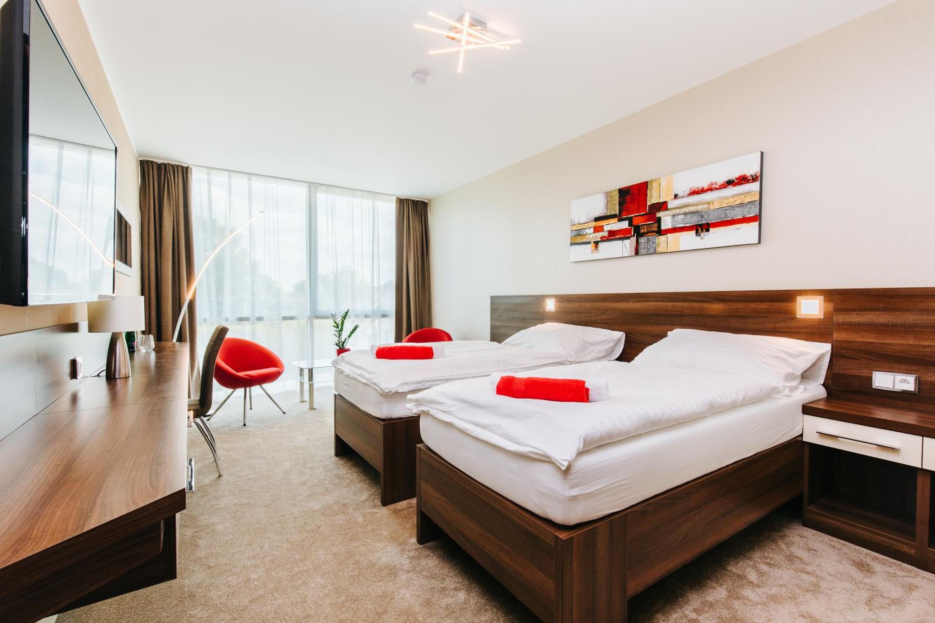 Standard Twin Room - Photo 1