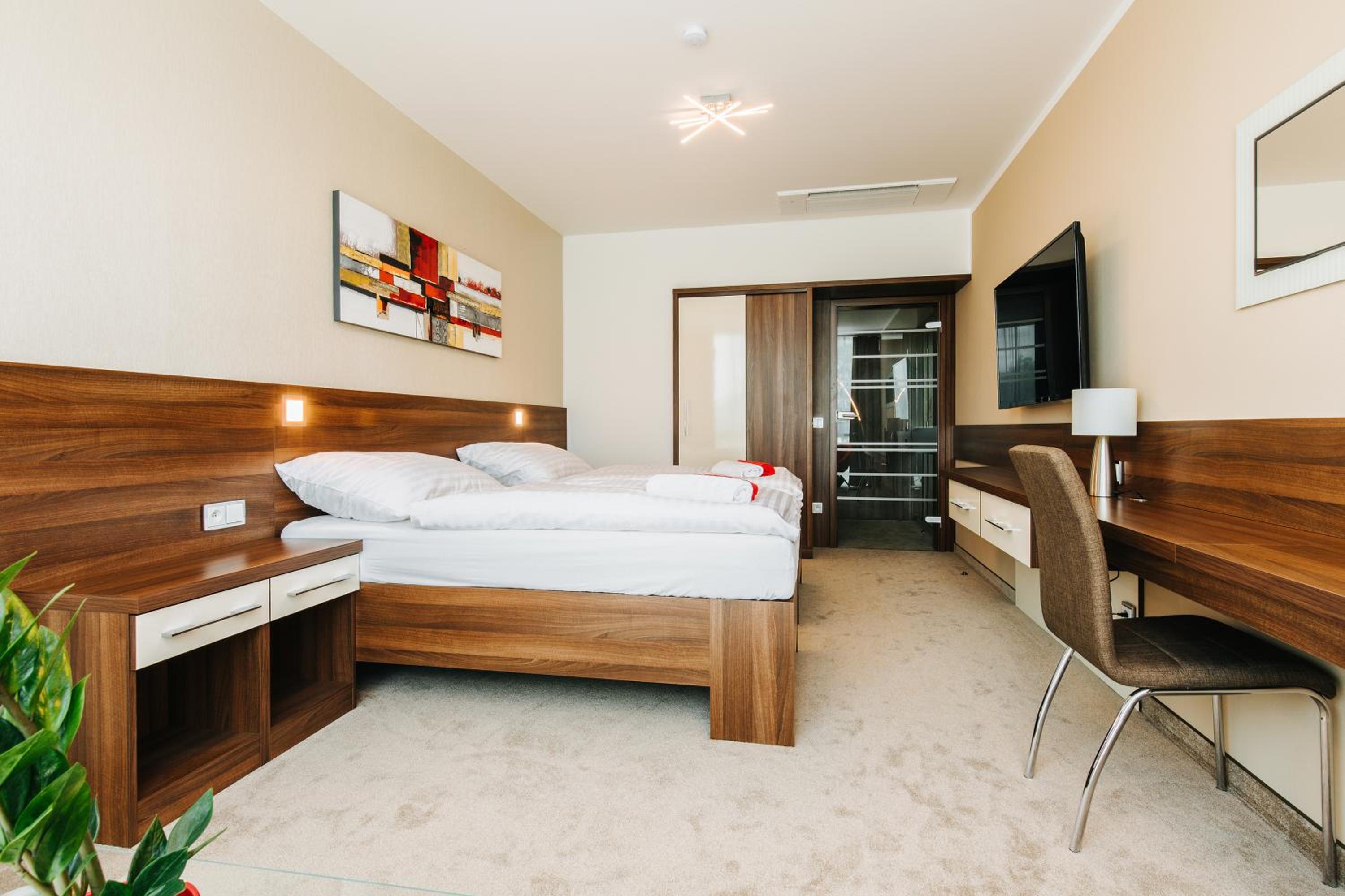 Standard Double Room - Photo 1