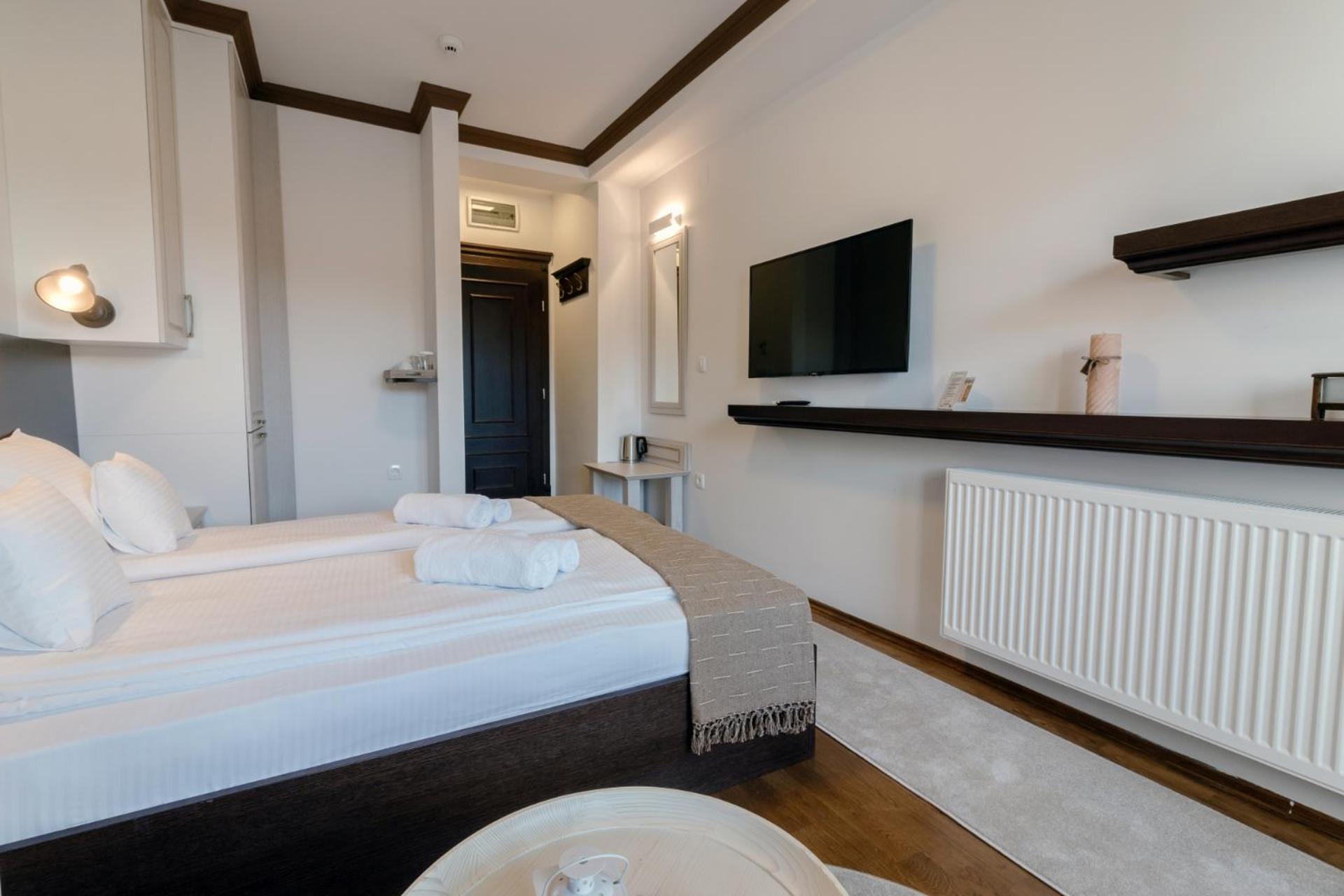 Standard Double Room with Balcony photo 2