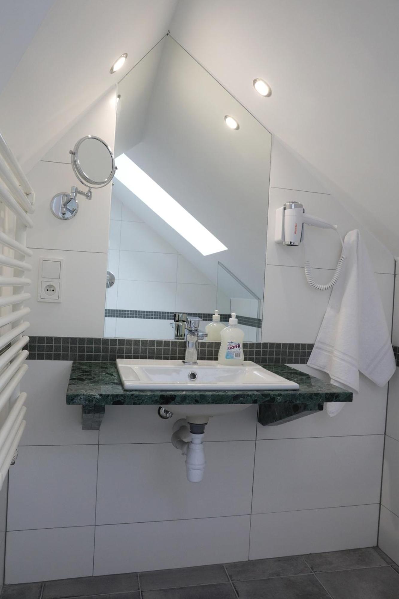 Double Room - Photo 2