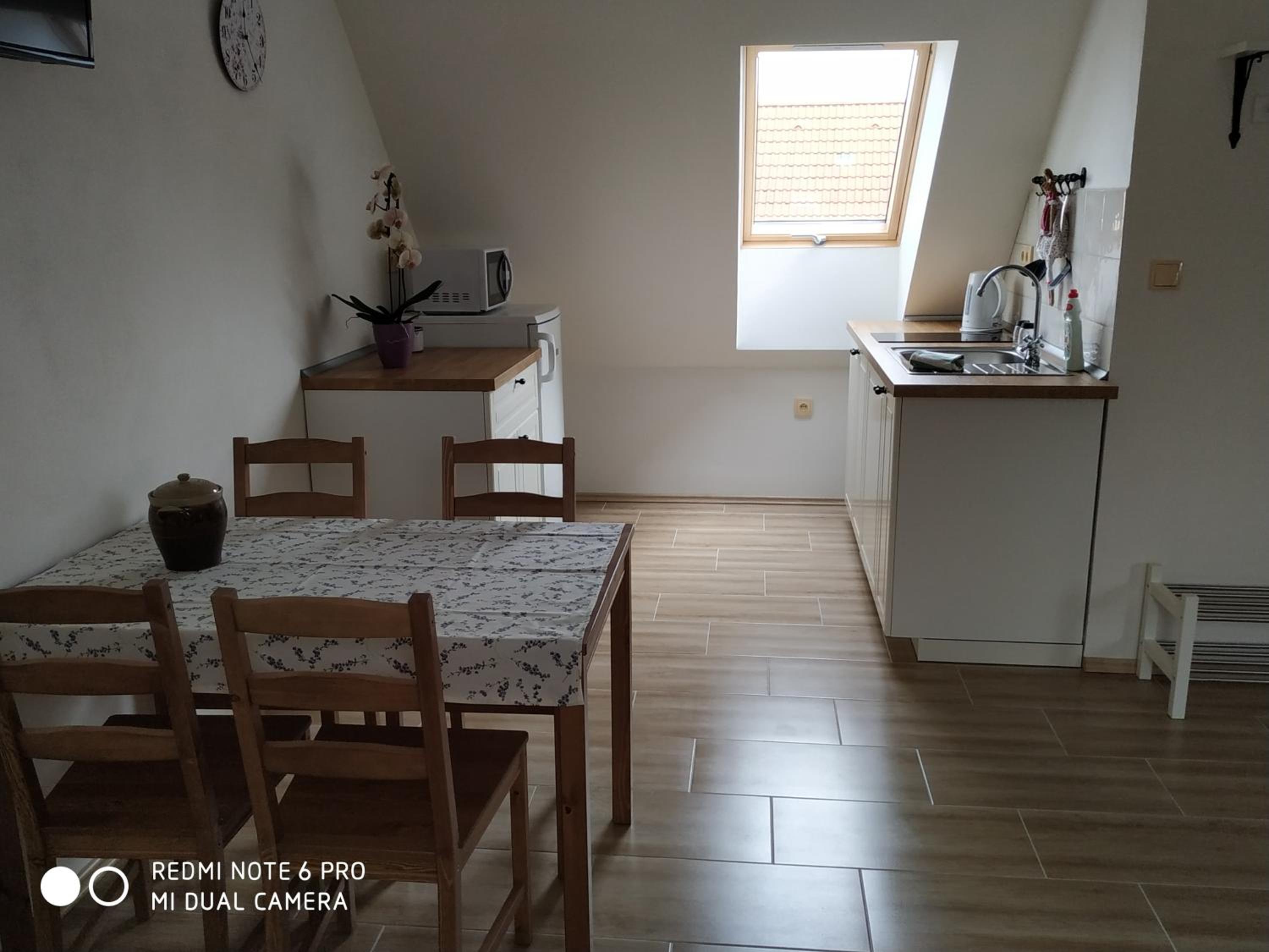Apartment photo 3