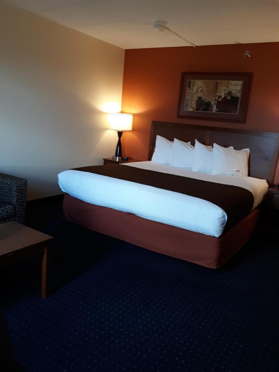 King Room - Mobility Access/Non-Smoking