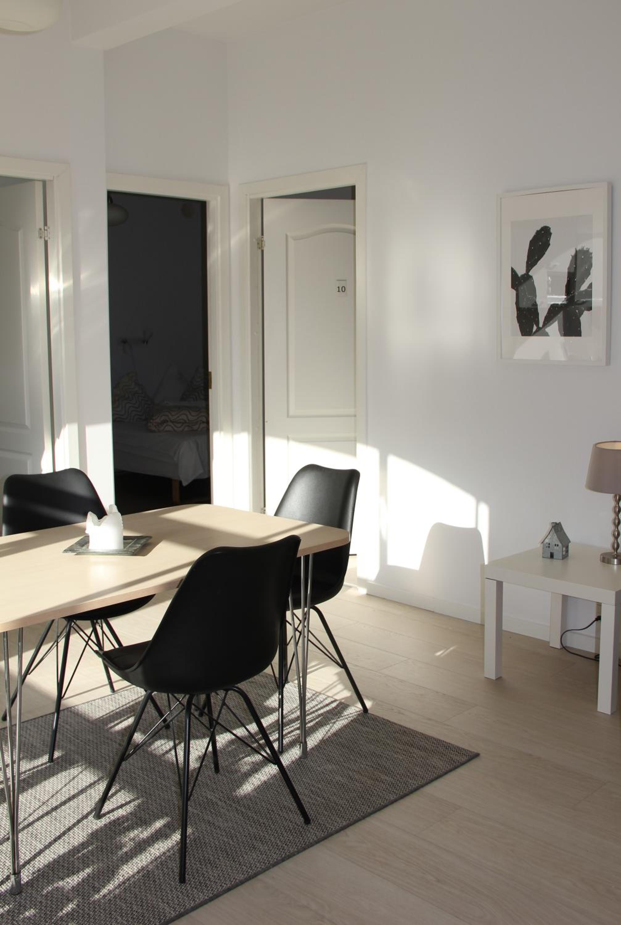 Two-Bedroom Apartment photo 3