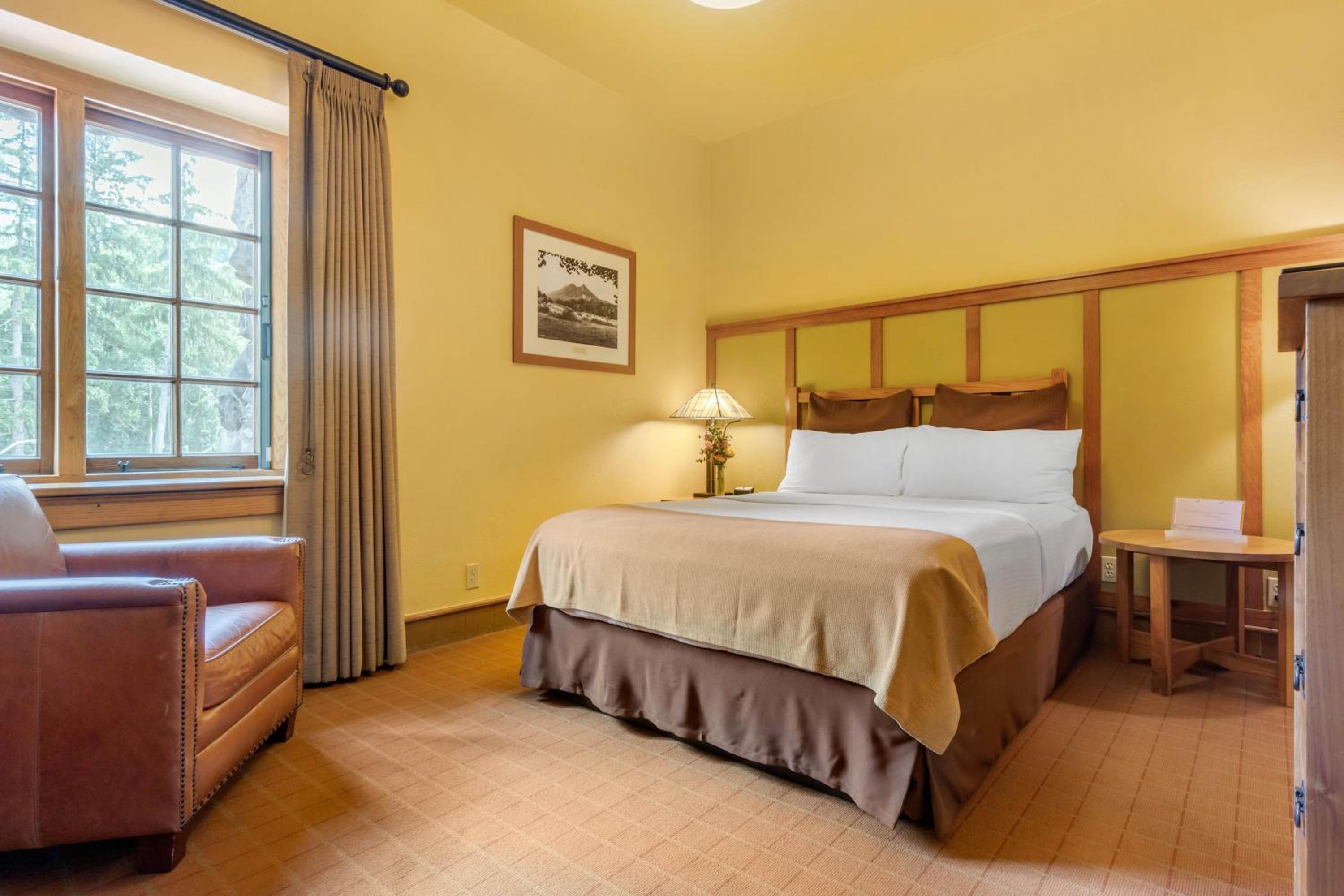 Traditional Room 1 Queen Bed - Photo 3