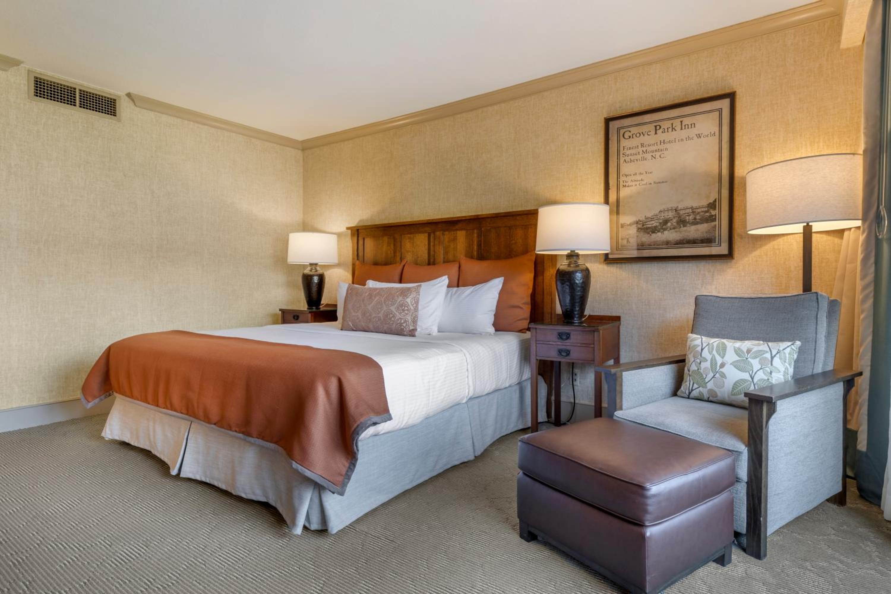 ADA Roll In Shower Resort Rm - 1 King Bed