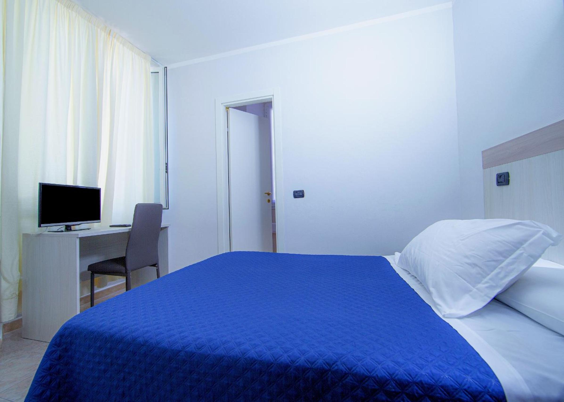 Single Room photo 3