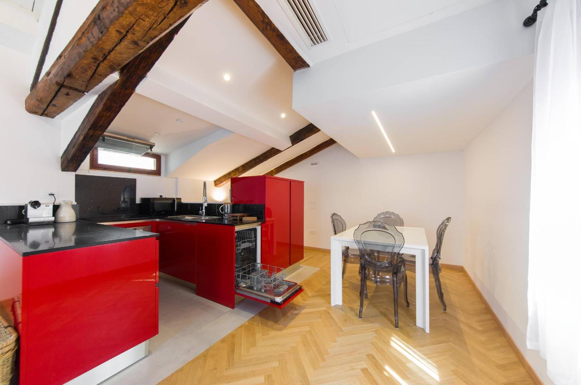Superior Apartment photo 3