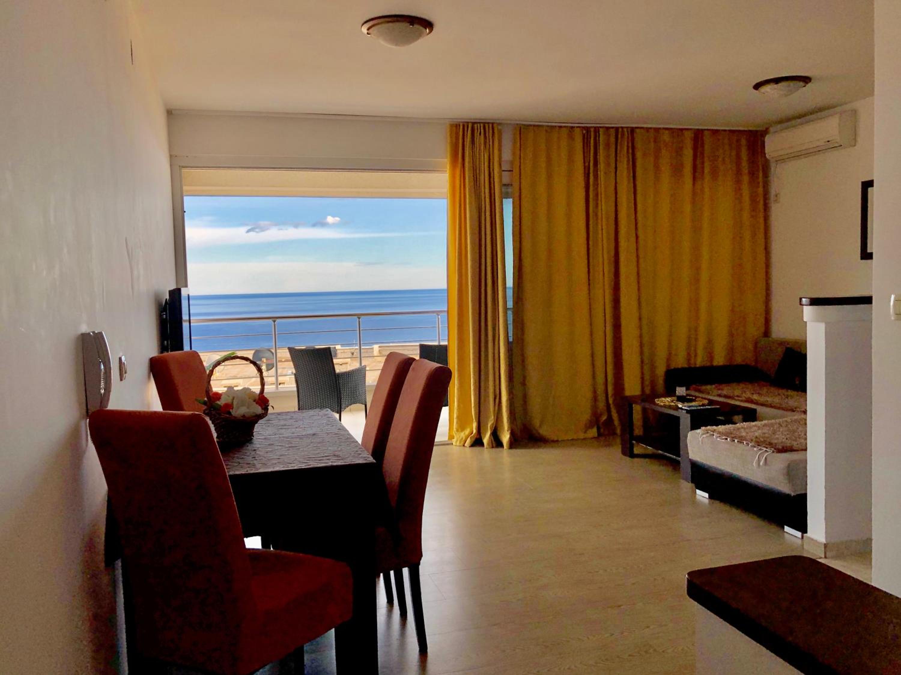 One-Bedroom Apartment with Terrace and Sea View