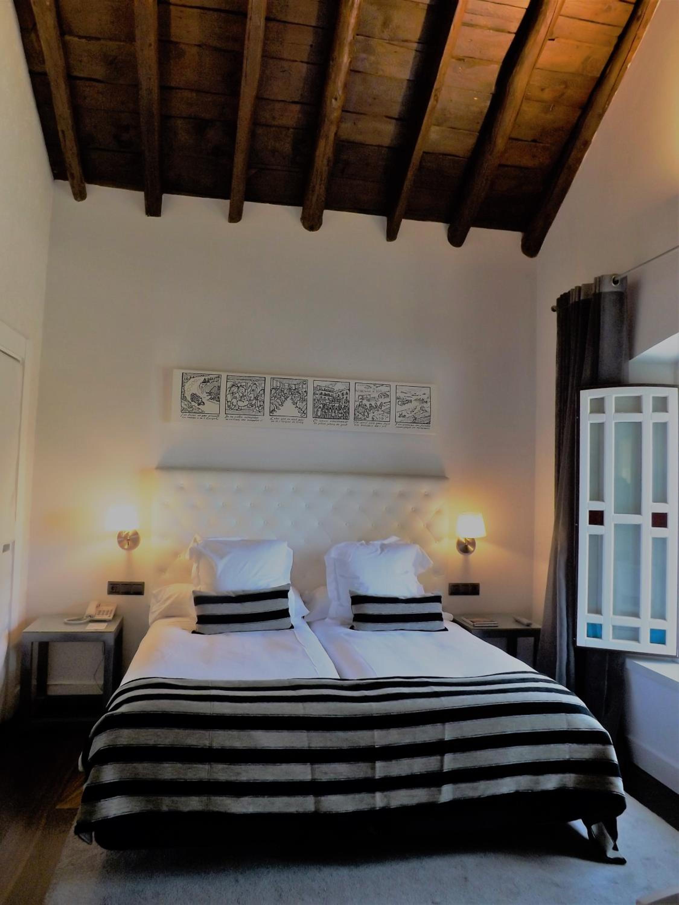 Deluxe Double or Twin Room with Lake View photo 2