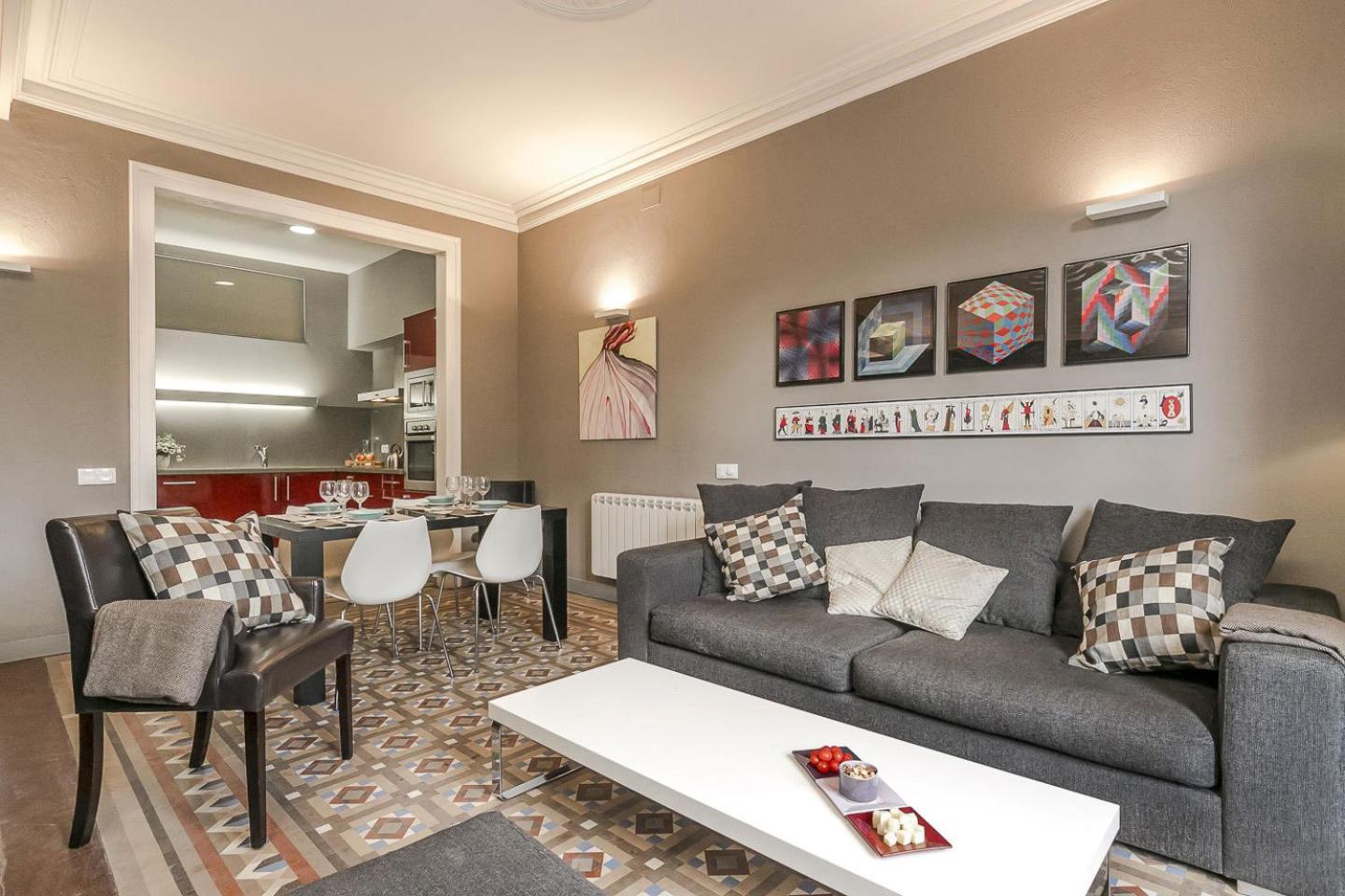 Apartamento de dos habitaciones con balcón - Passeig de Gracia, 51 2-2A
