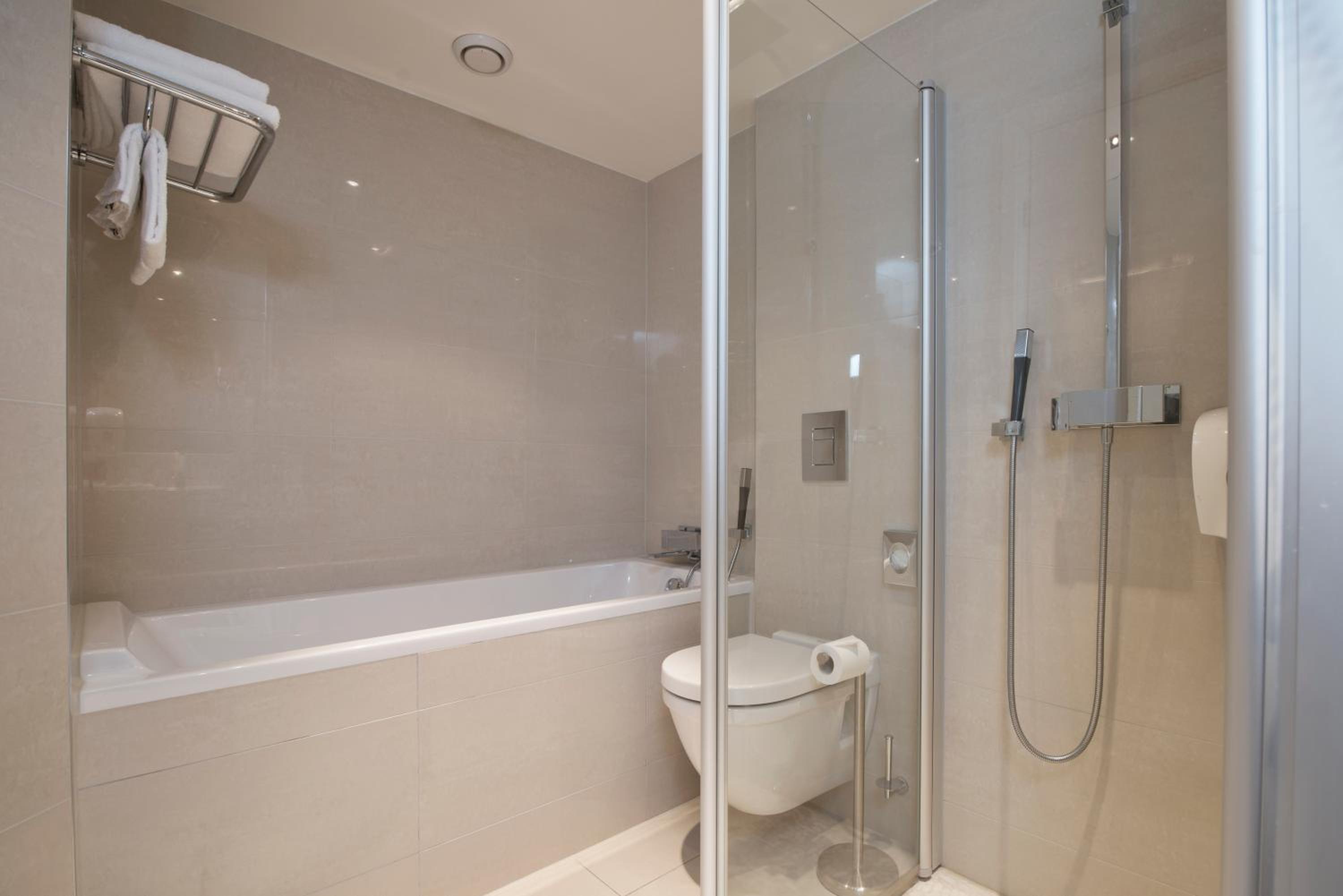 Business Double or Twin Room - Photo 14