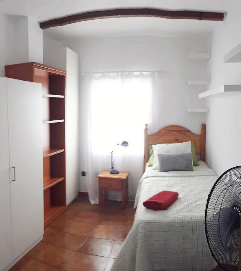 Habitación Individual Estándar con Baño Compartido