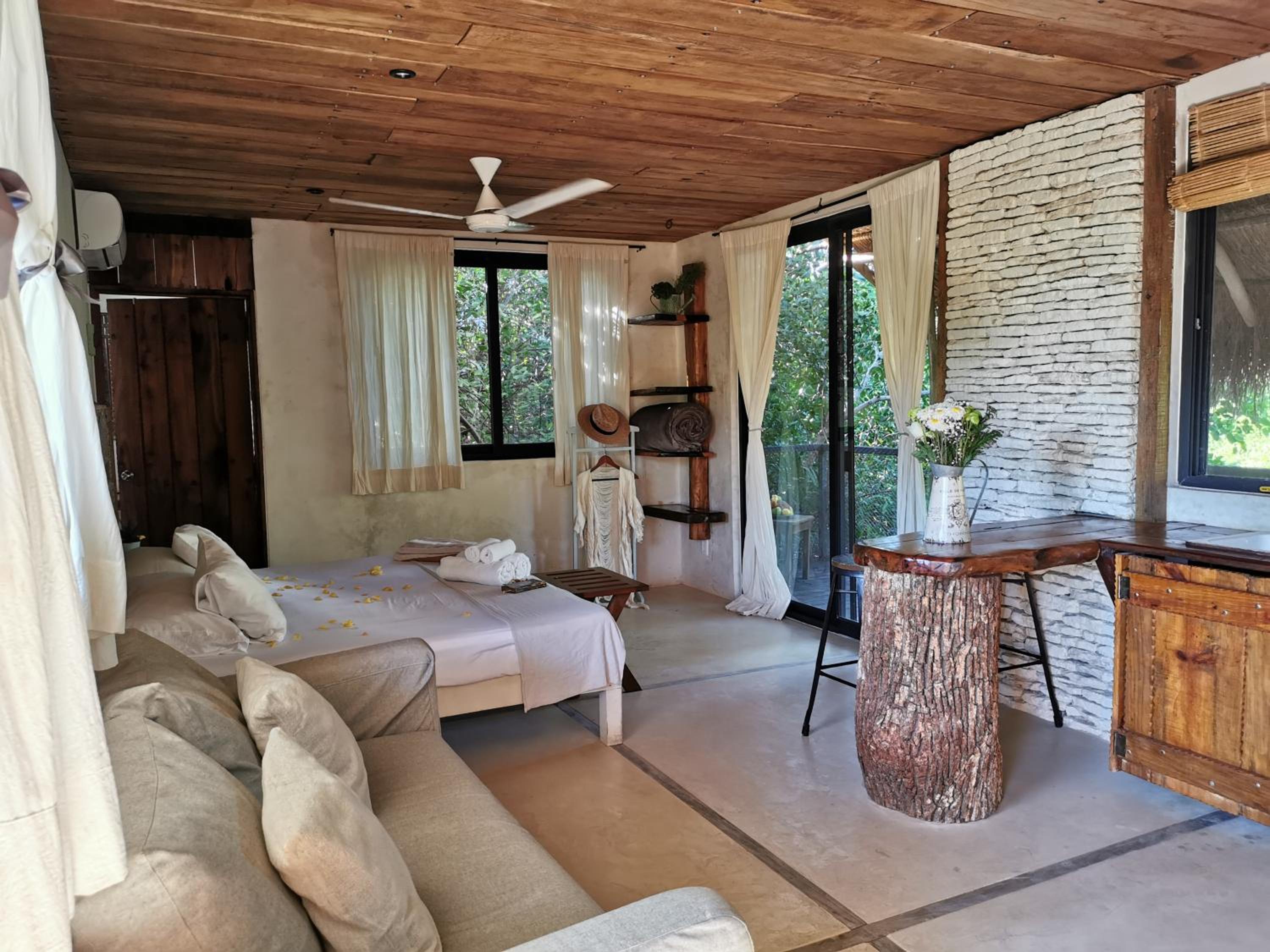 King Room with Terrace and Jungle View - Photo 1