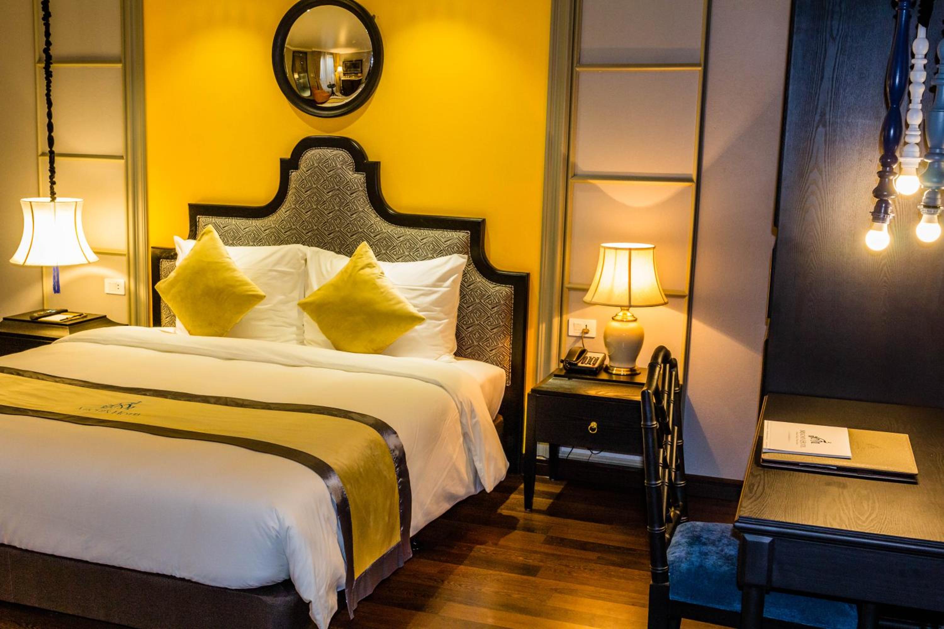 Large Double Room - Photo 6