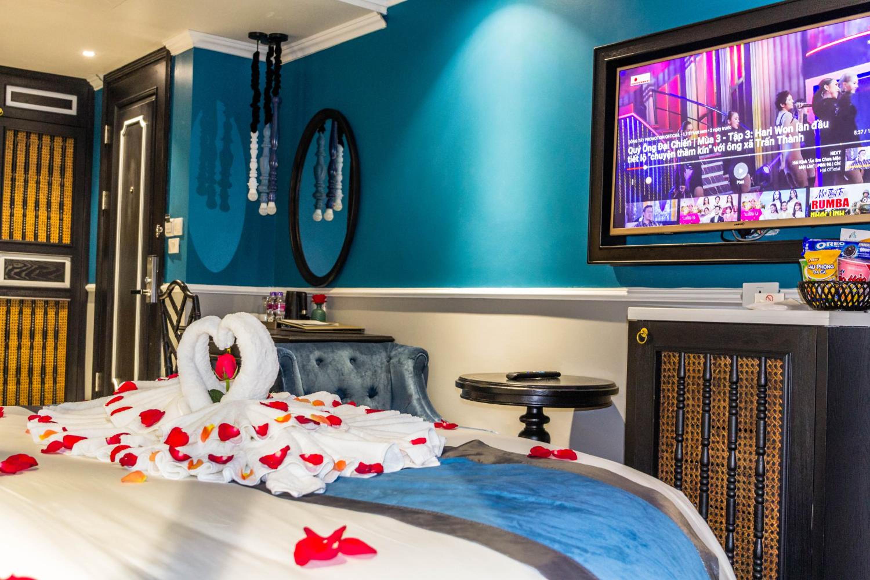 Large Double Room - Photo 10