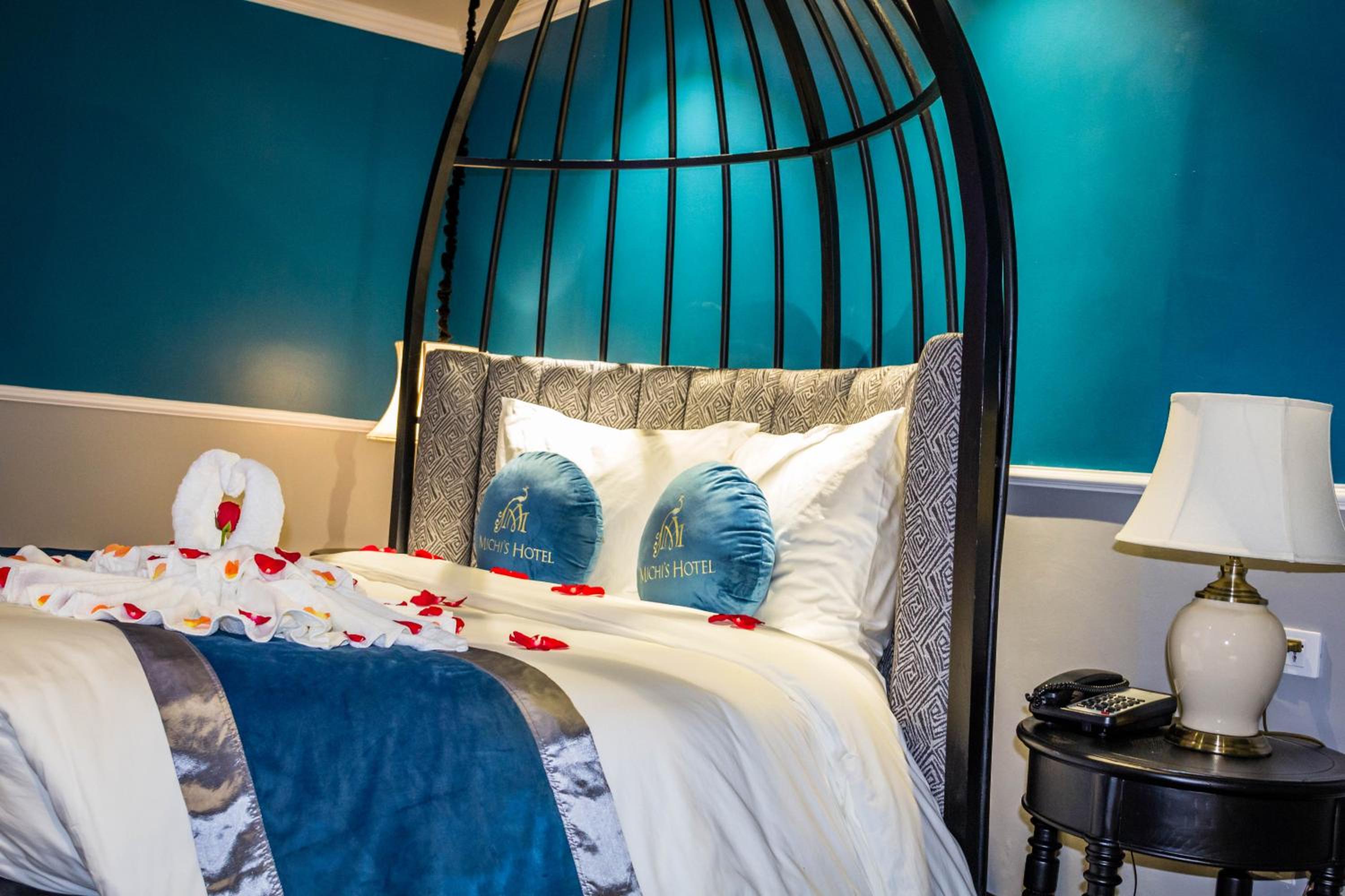 Large Double Room - Photo 11